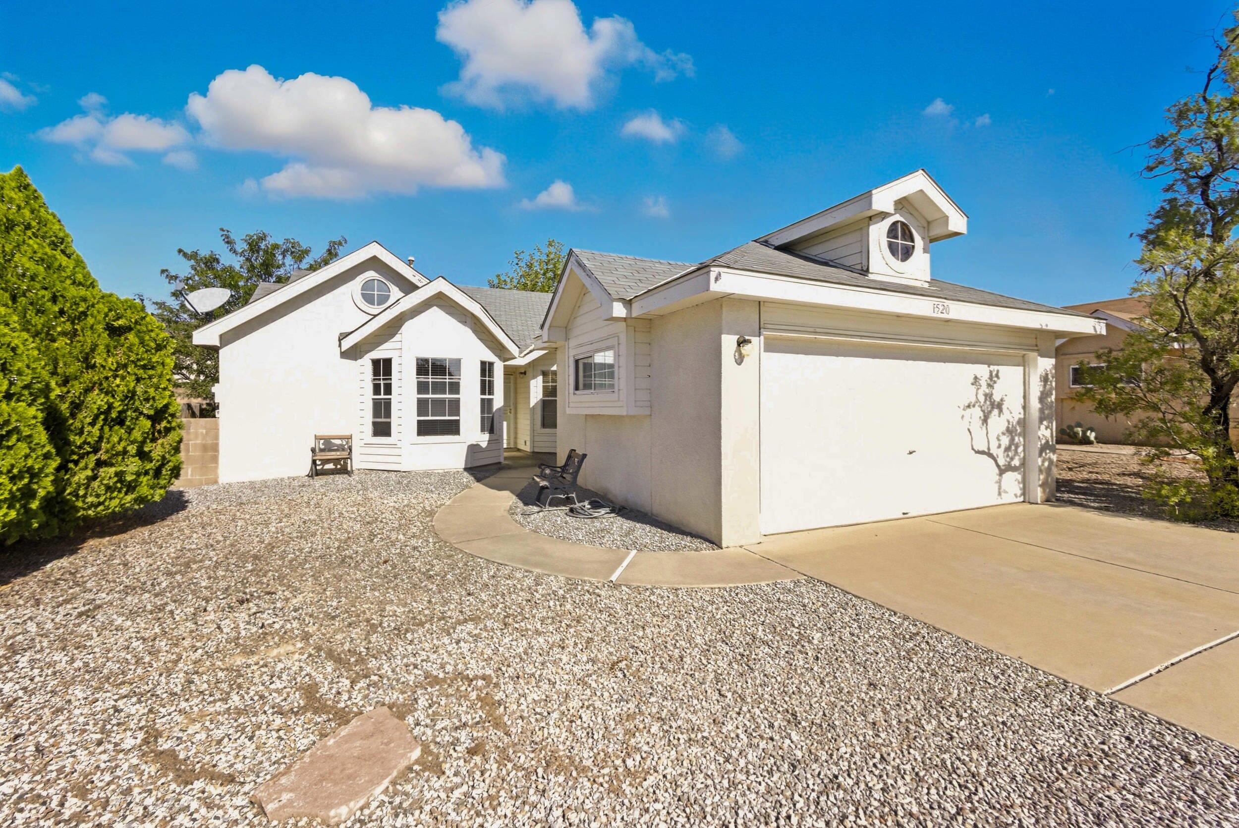 1520 AVENIDA LAS BRISAS NW