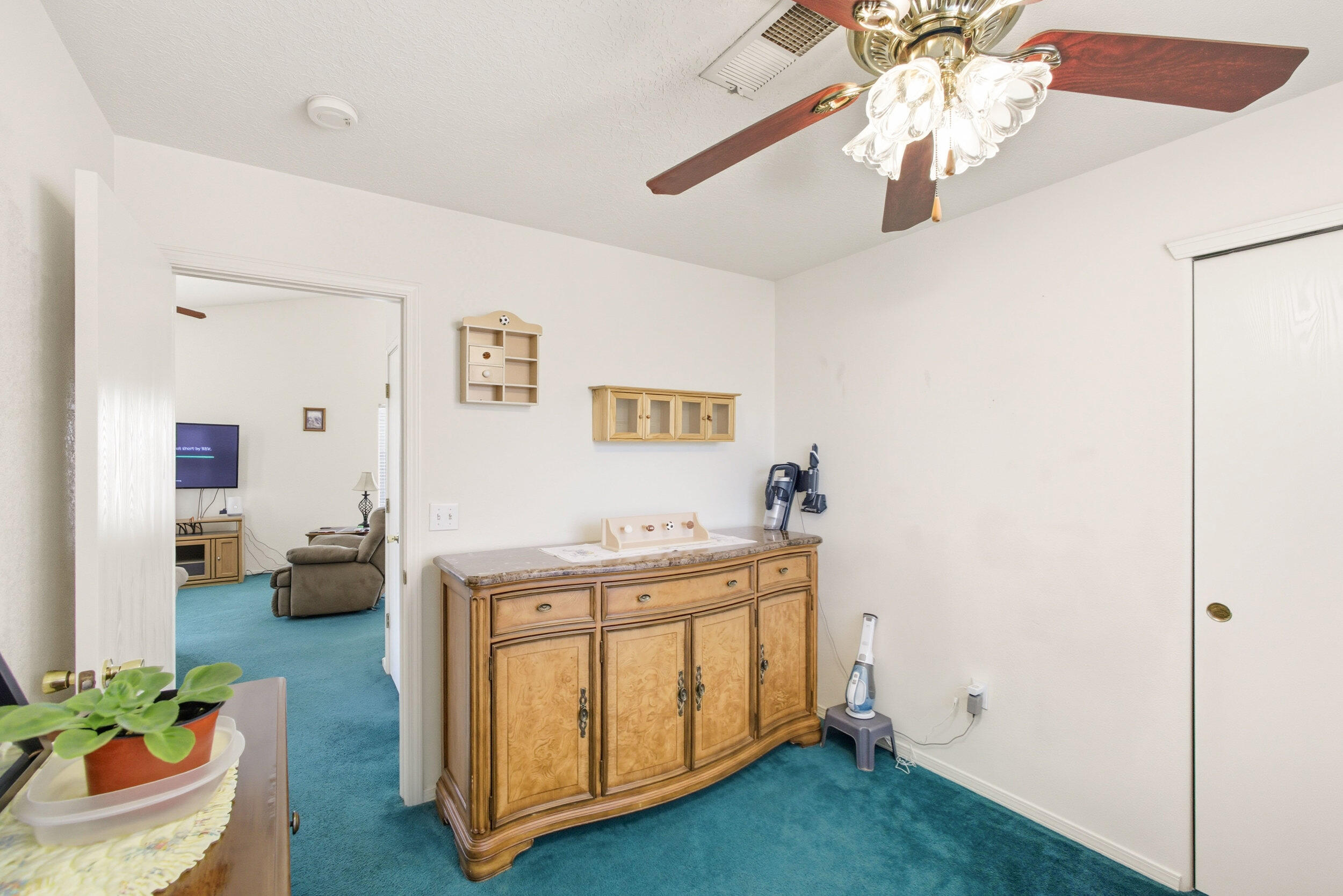 1520 AVENIDA LAS BRISAS NW