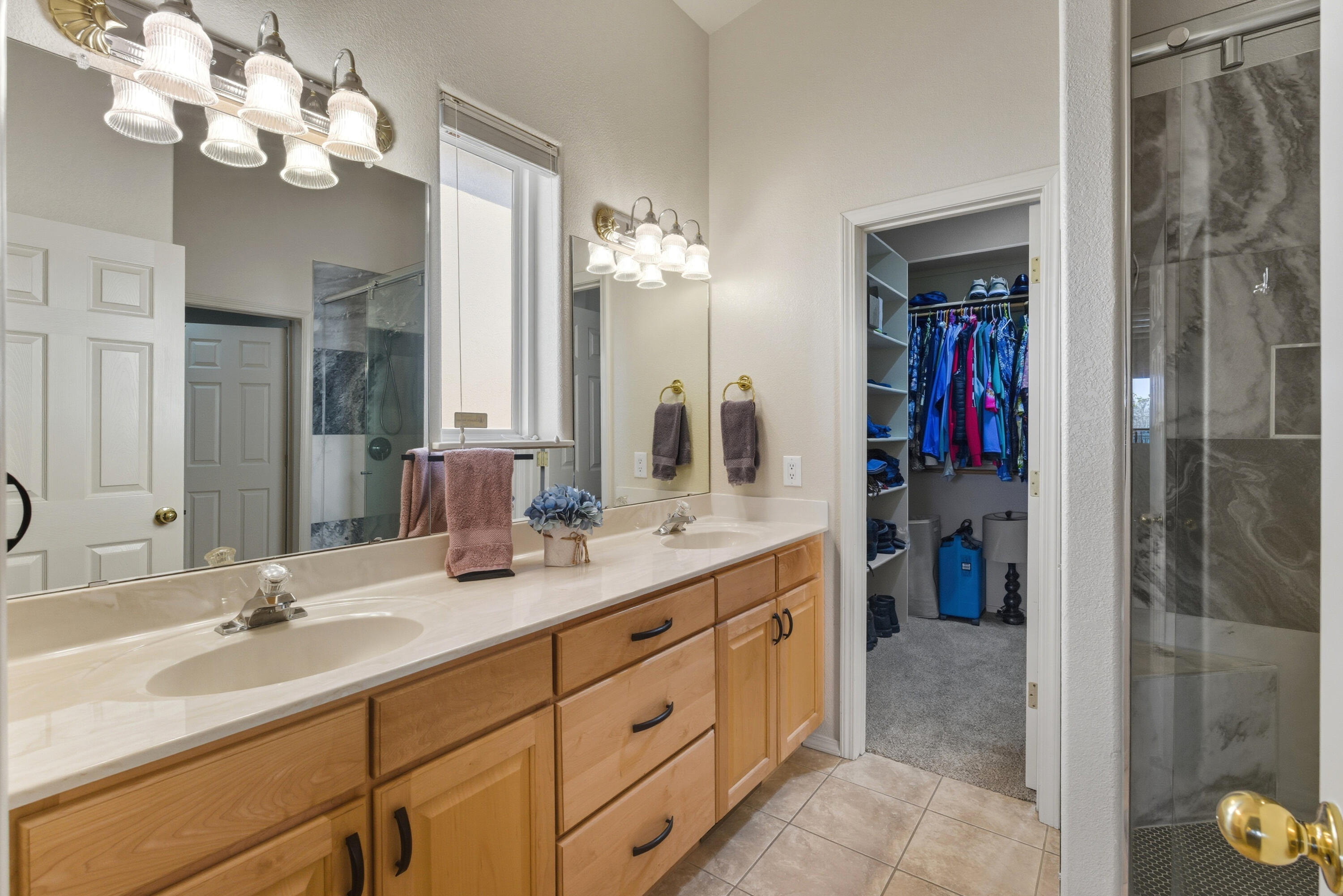 9105 SILVER SAGE Drive NE