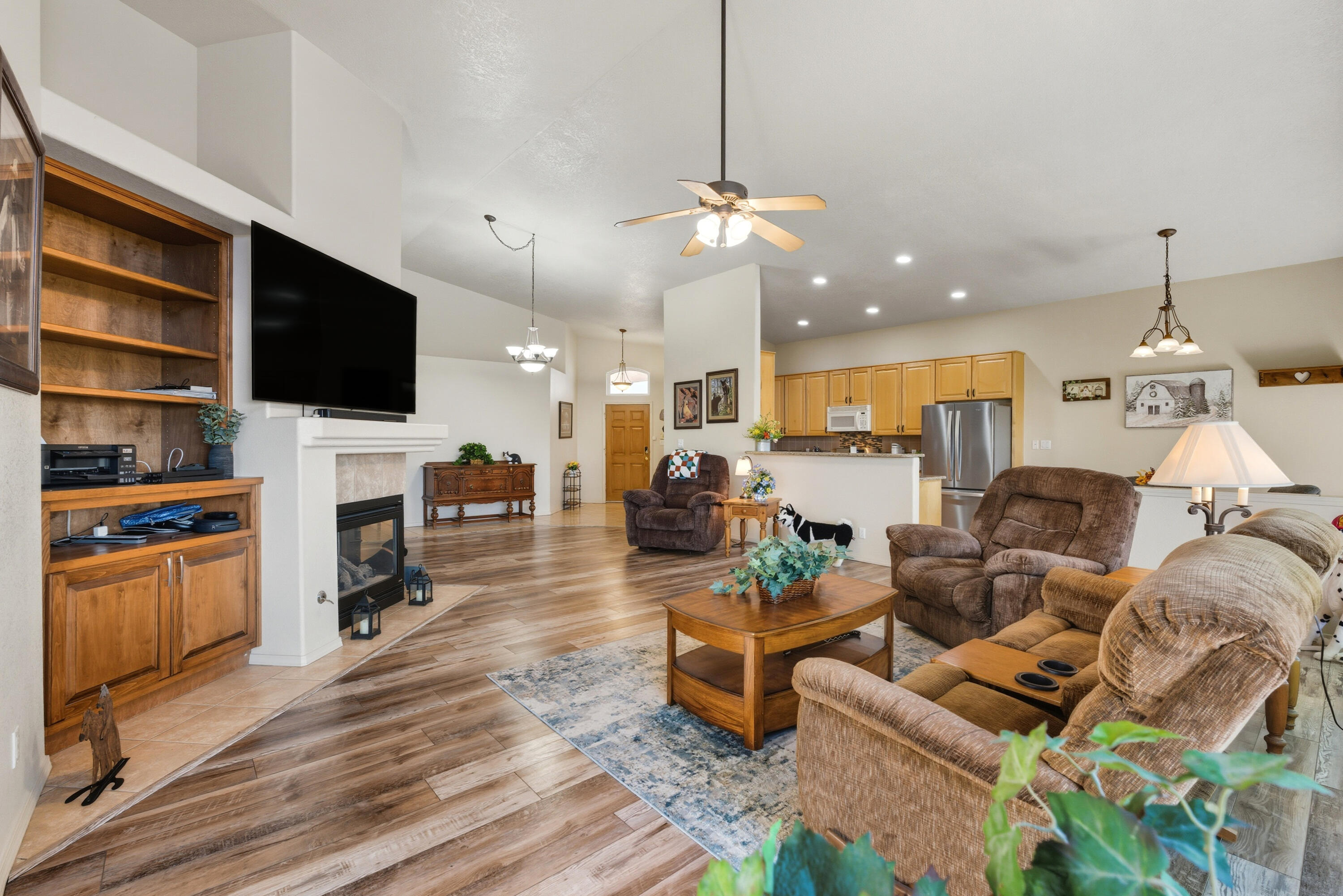 9105 SILVER SAGE Drive NE