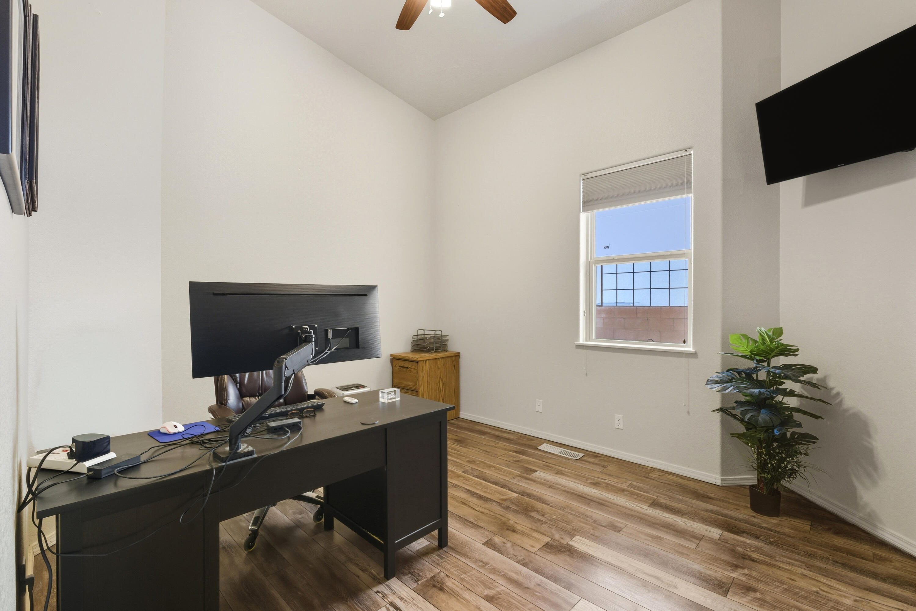 9105 SILVER SAGE Drive NE