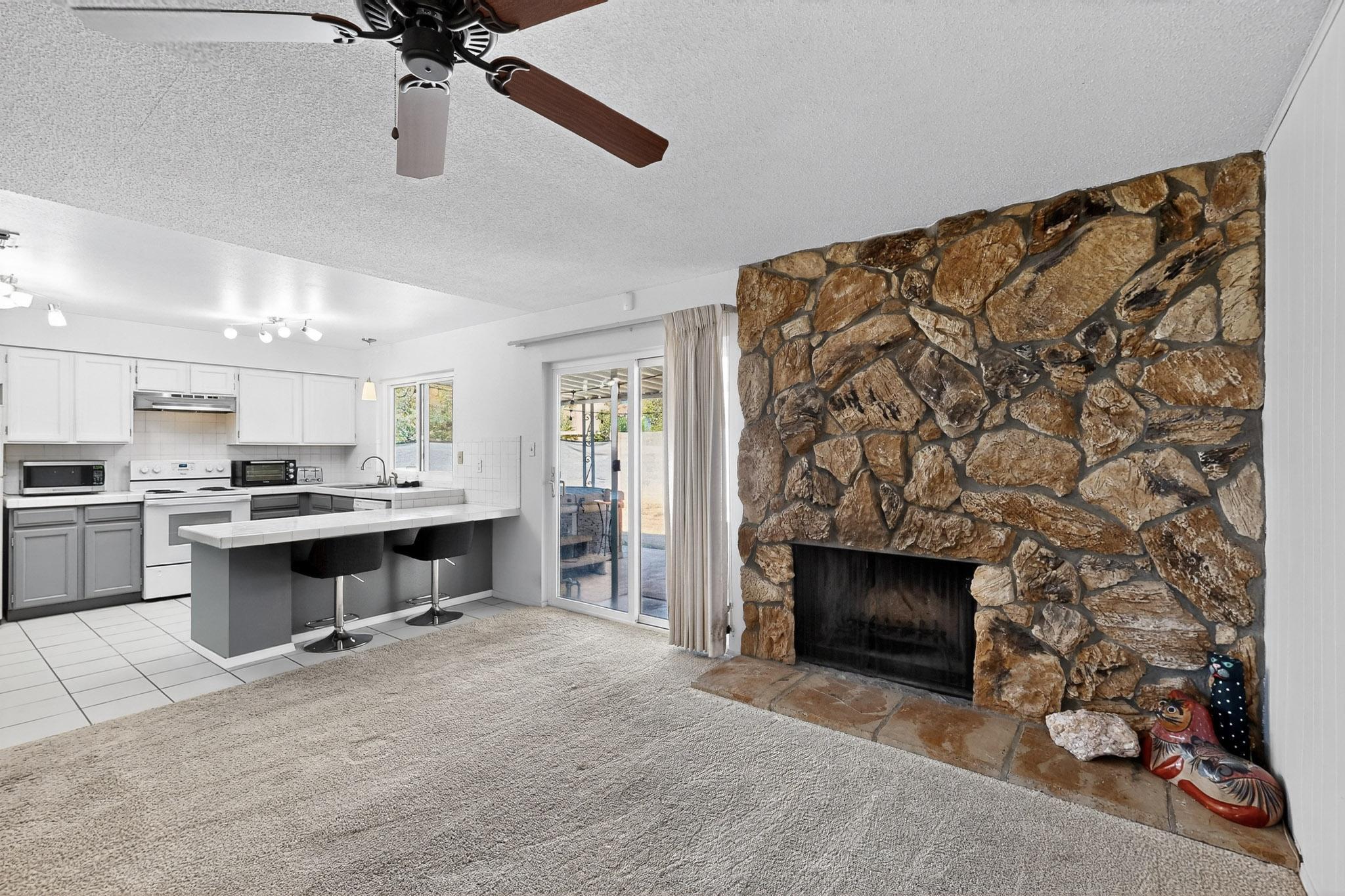 7101 WELTON Drive NE