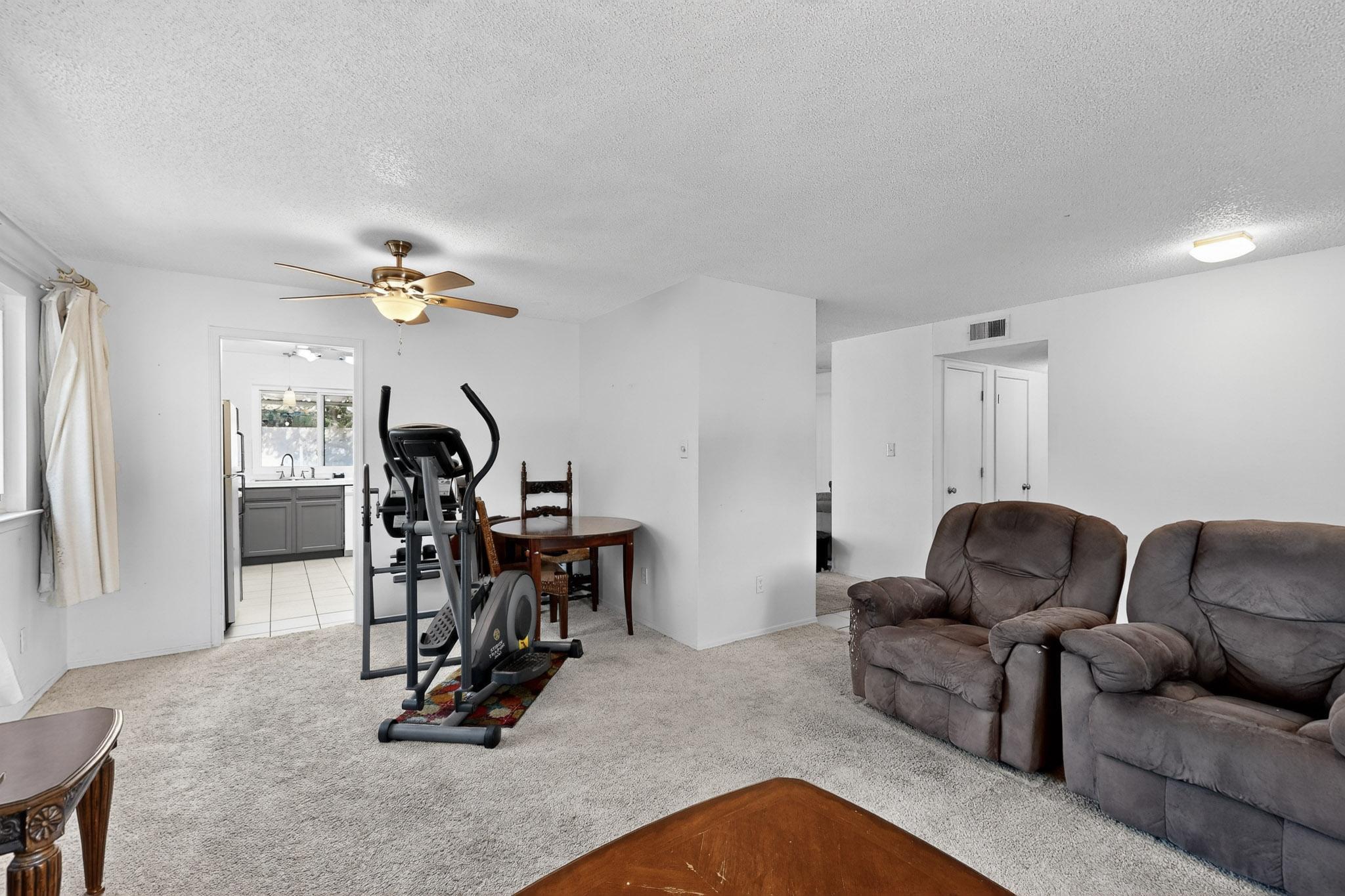 7101 WELTON Drive NE