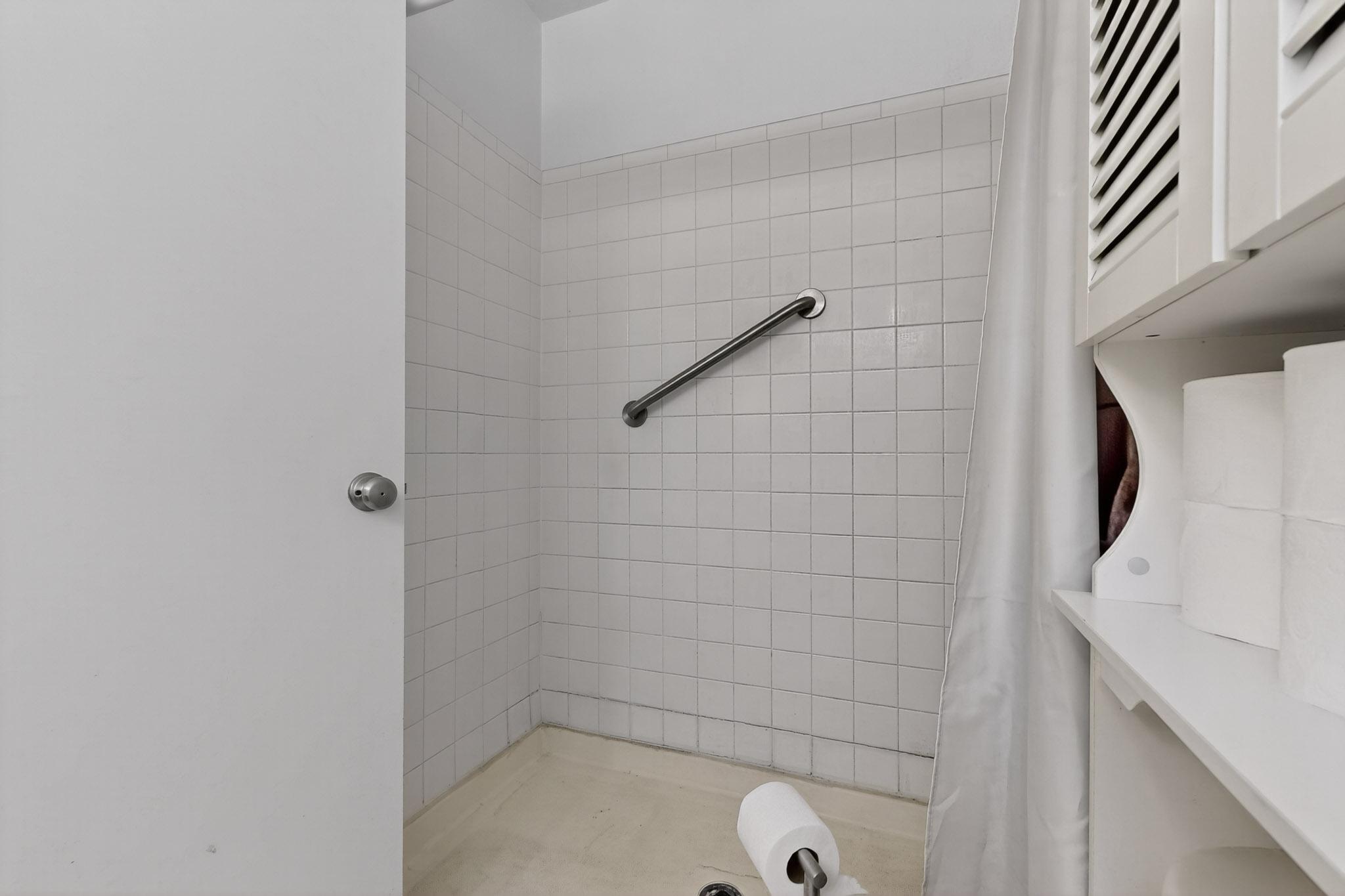 7101 WELTON Drive NE