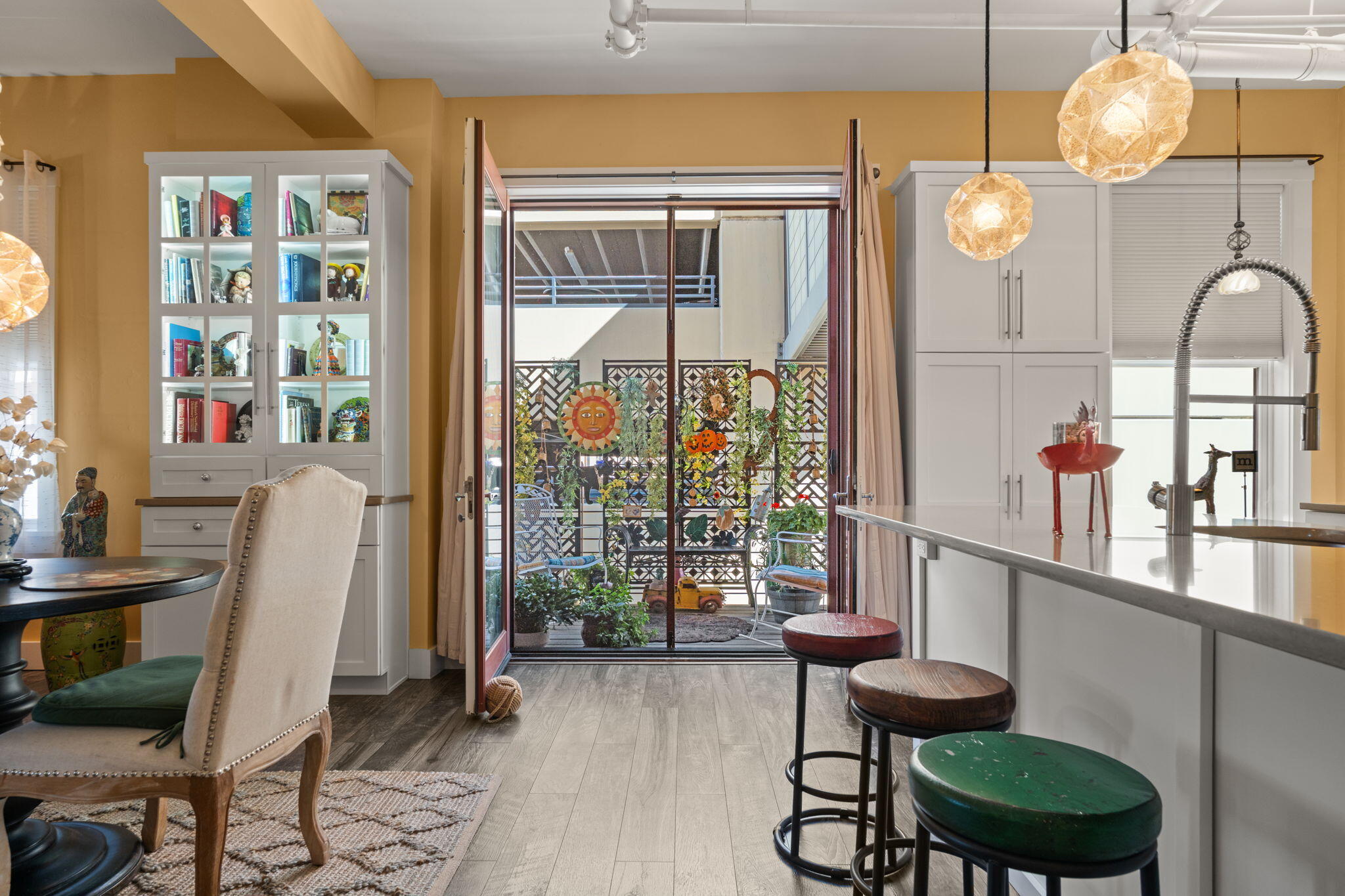 219 CENTRAL Avenue NW 409