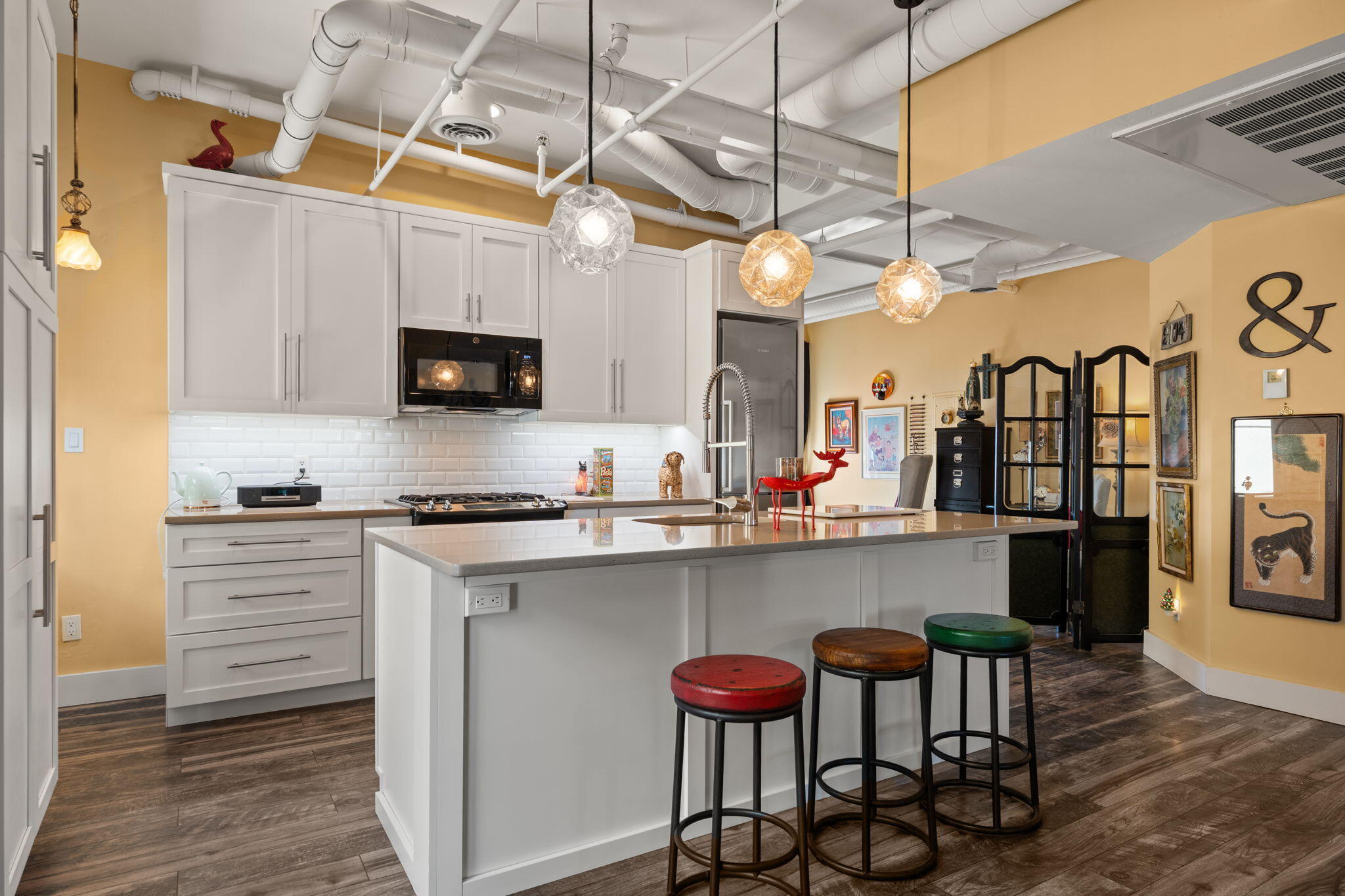 219 CENTRAL Avenue NW 409