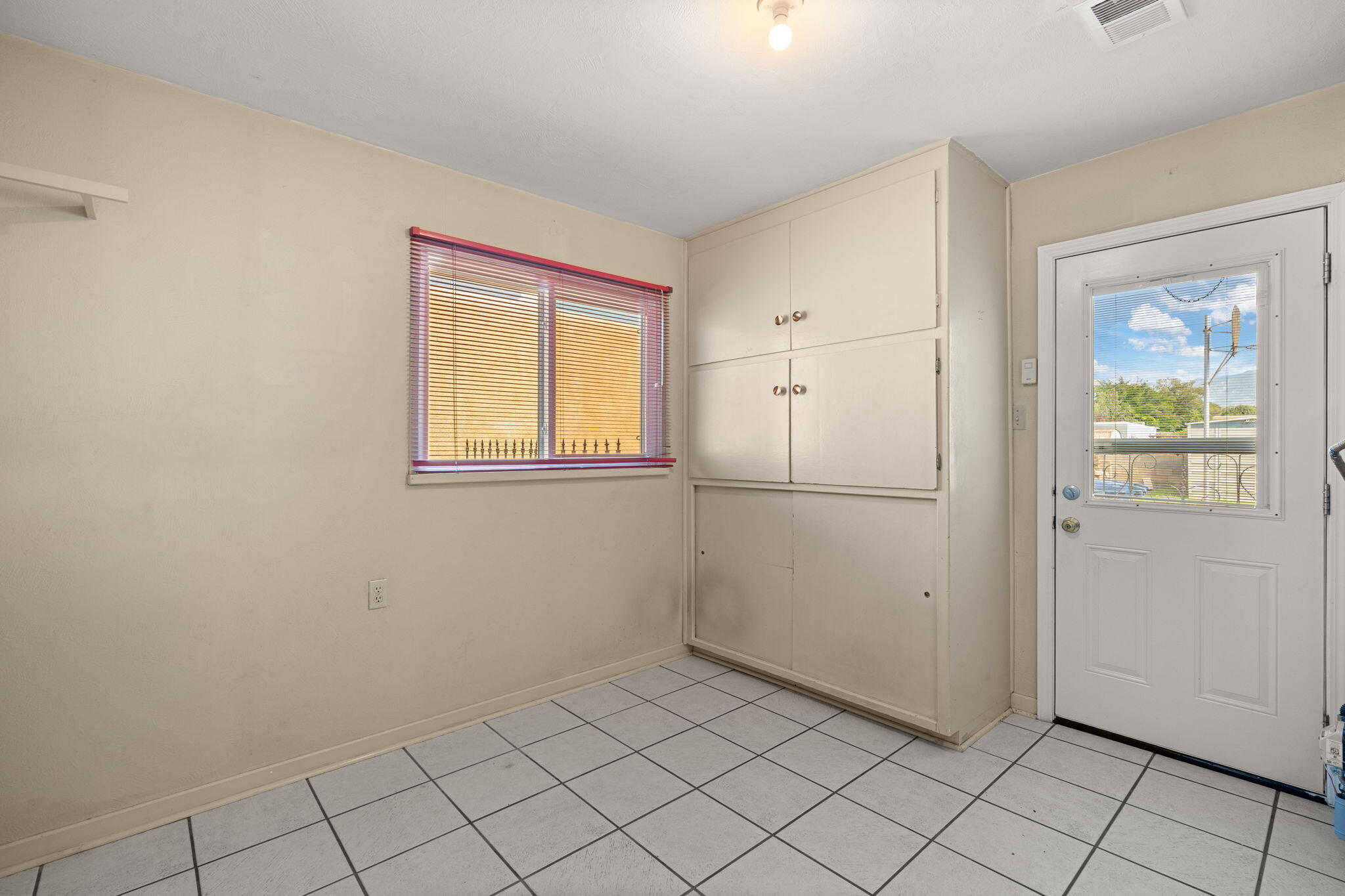 3026 ALISO Drive NE