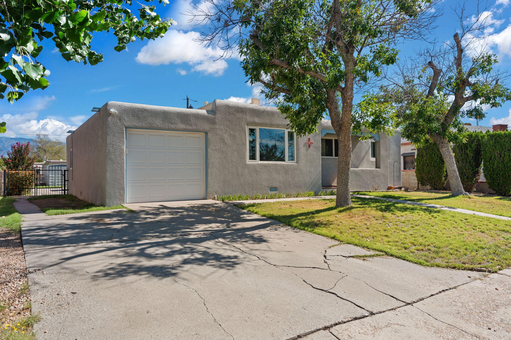 3026 ALISO Drive NE