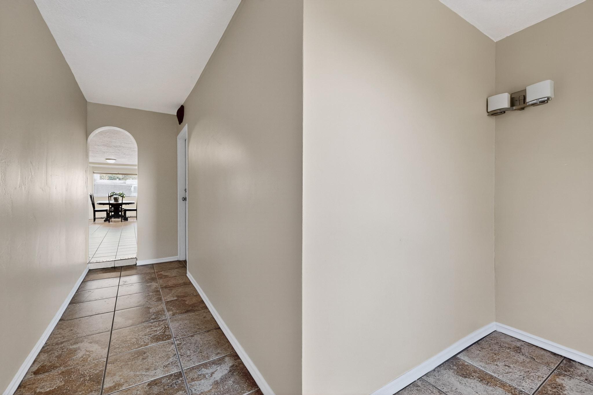 1011 CLAUDINE Street NE