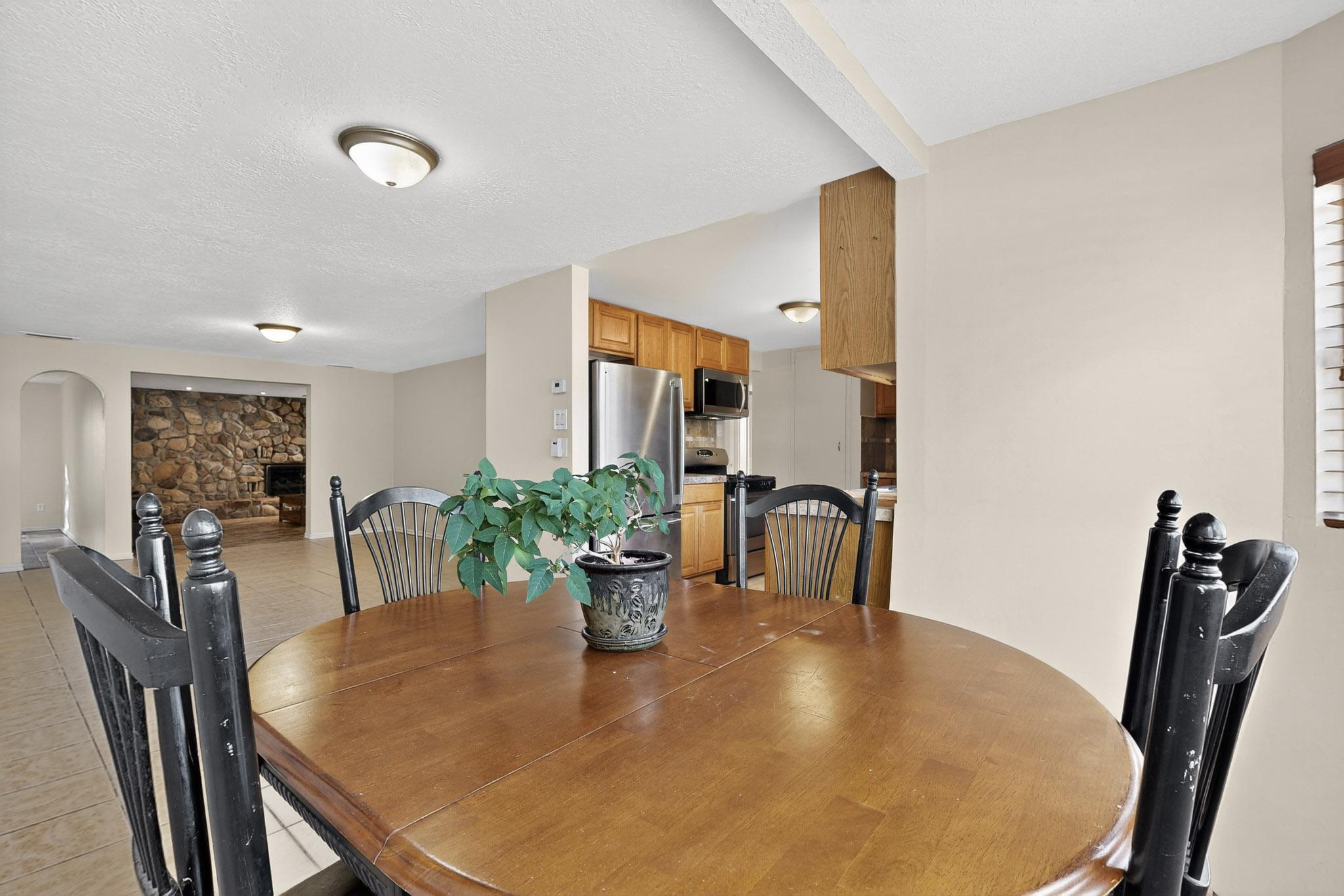 1011 CLAUDINE Street NE