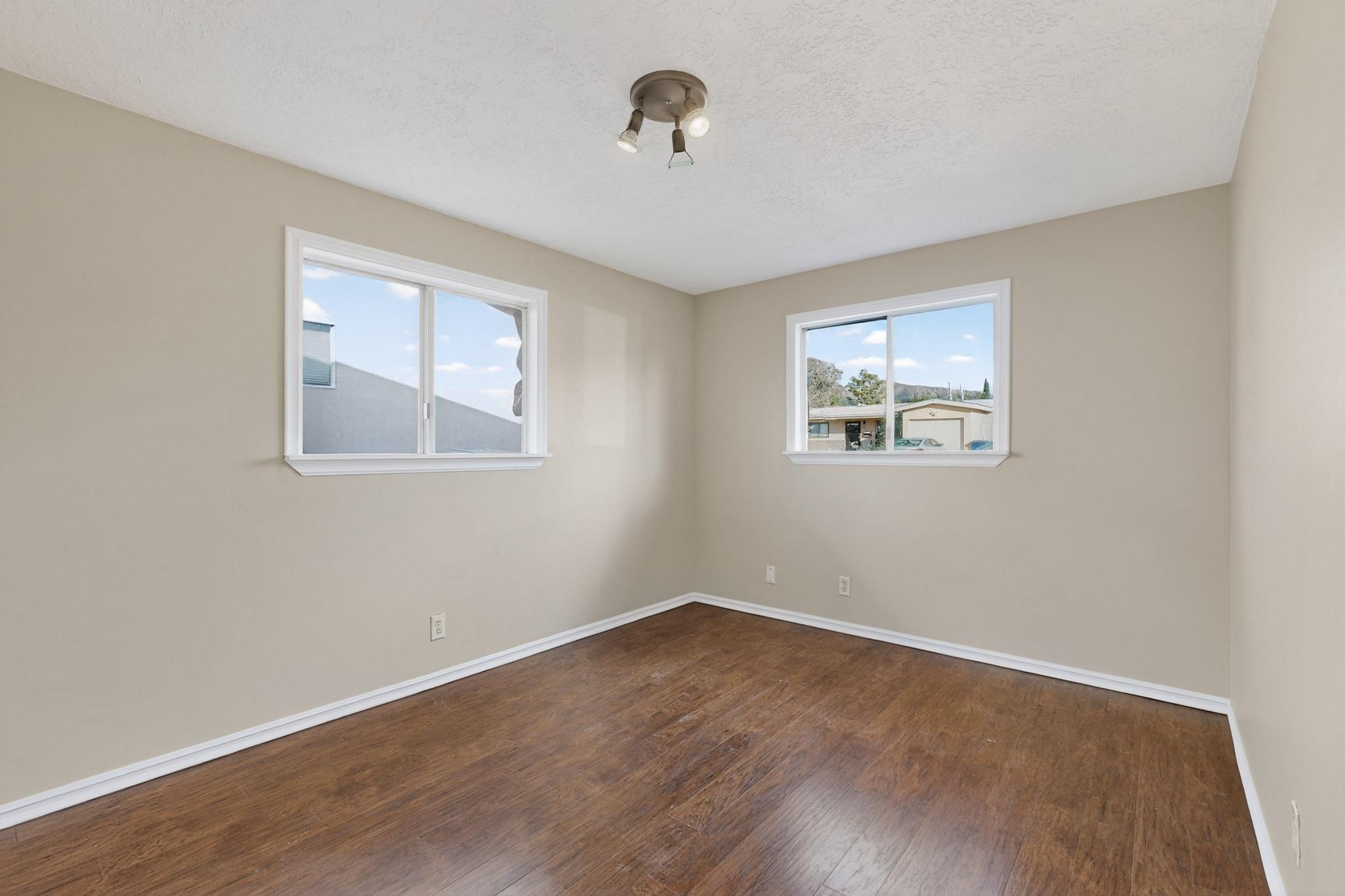 1011 CLAUDINE Street NE