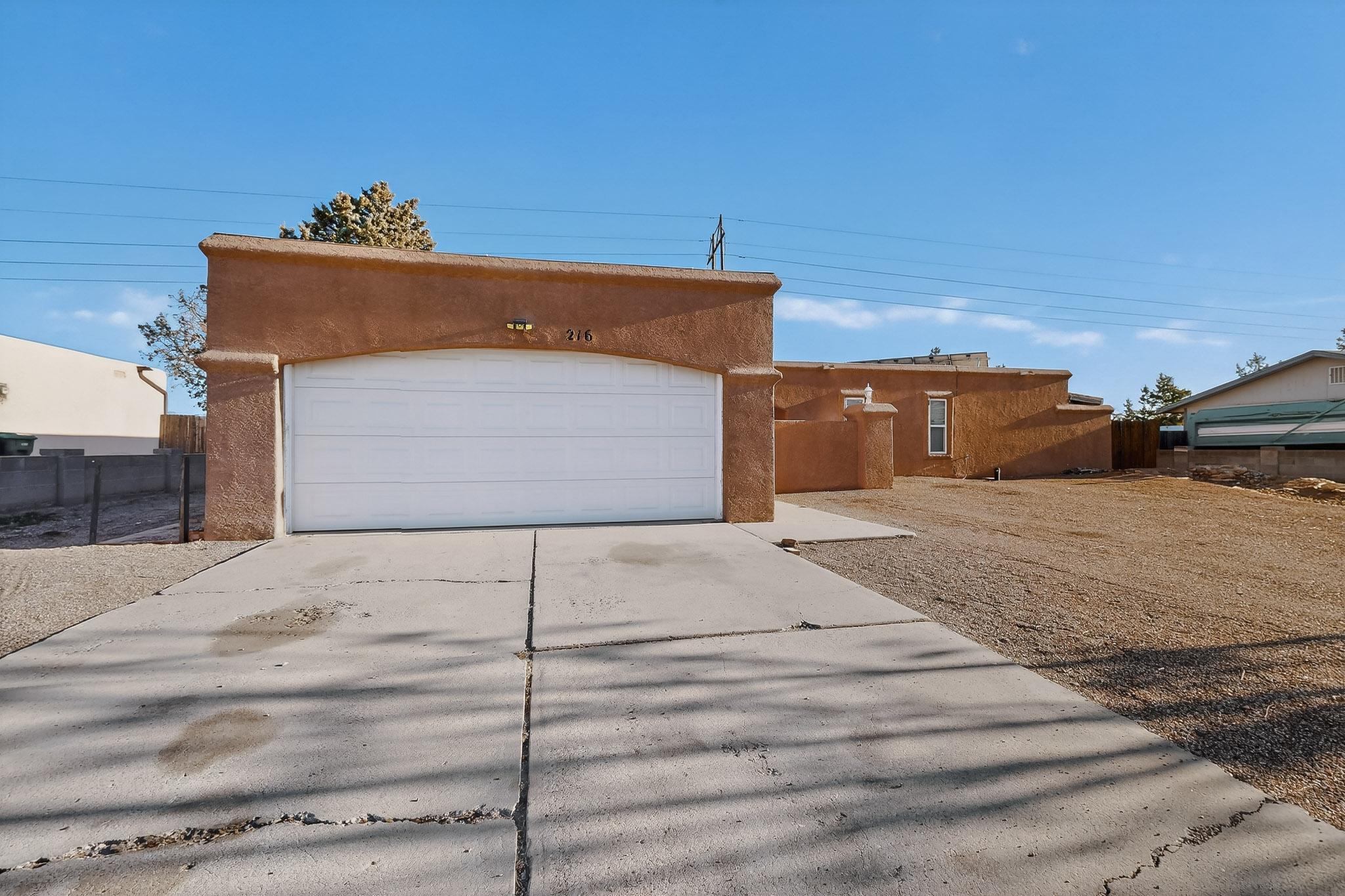 216 SPRING Drive SE