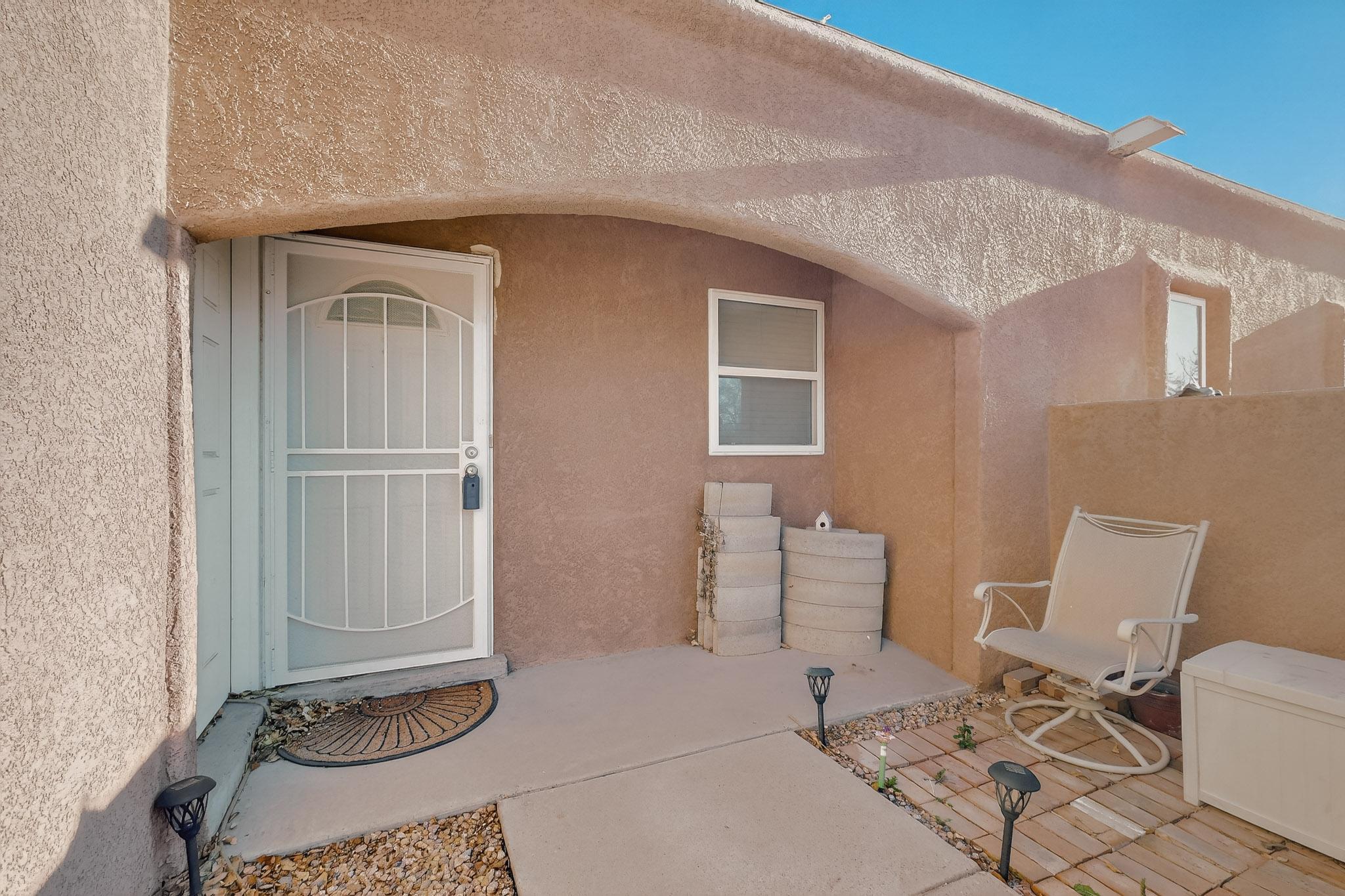 216 SPRING Drive SE
