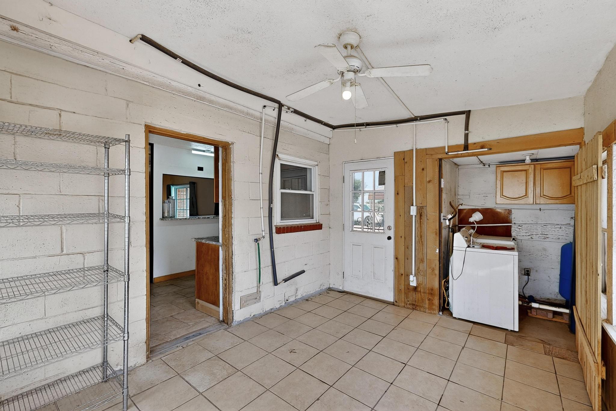 707 JARALES Road
