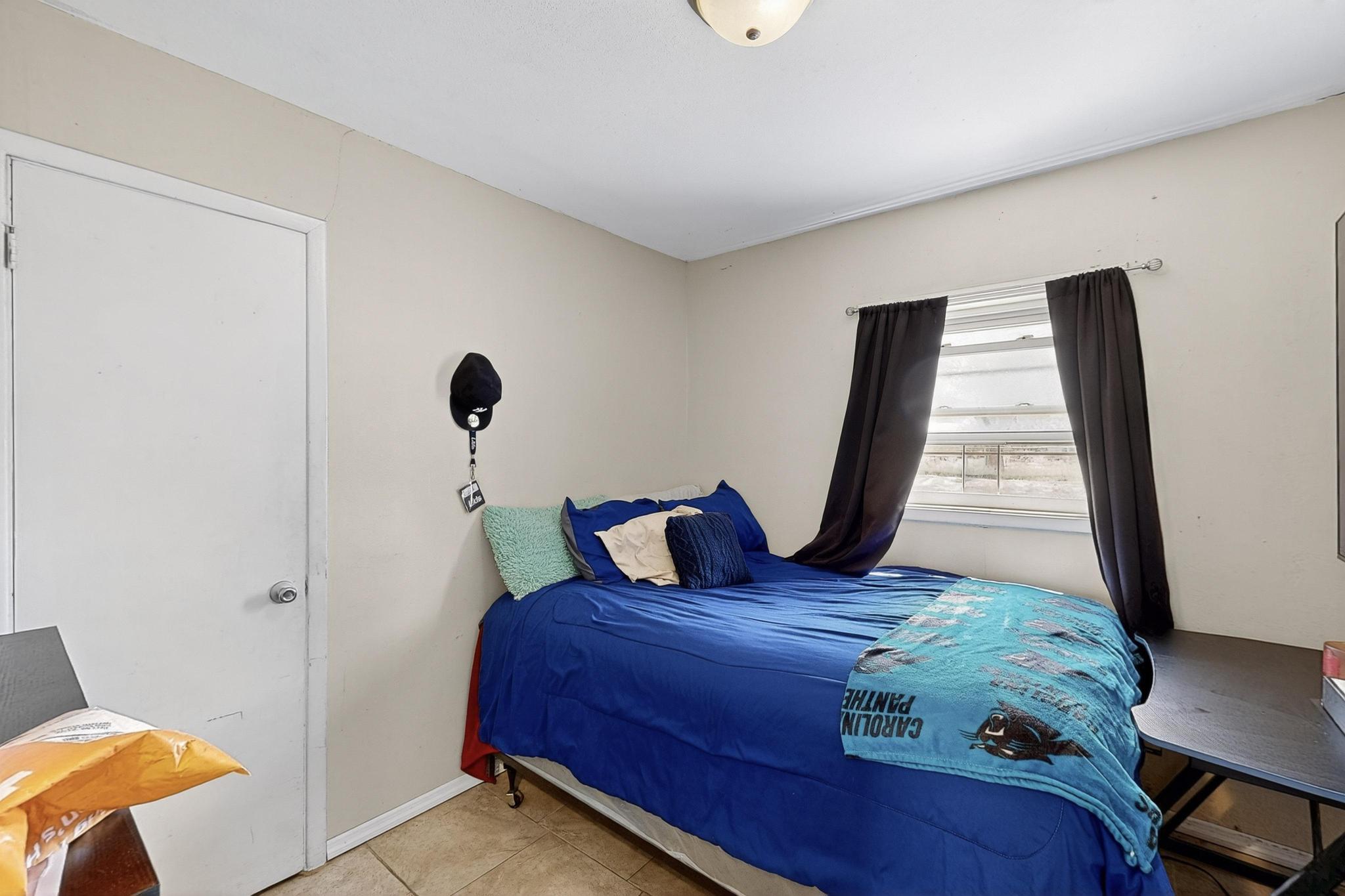 707 JARALES Road