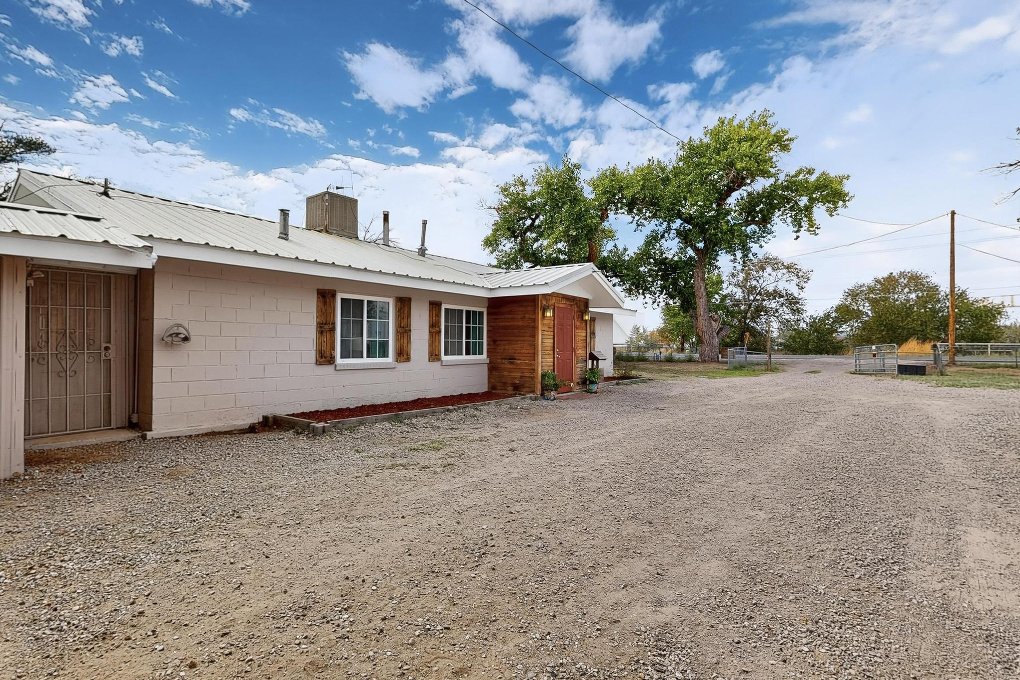 707 JARALES Road