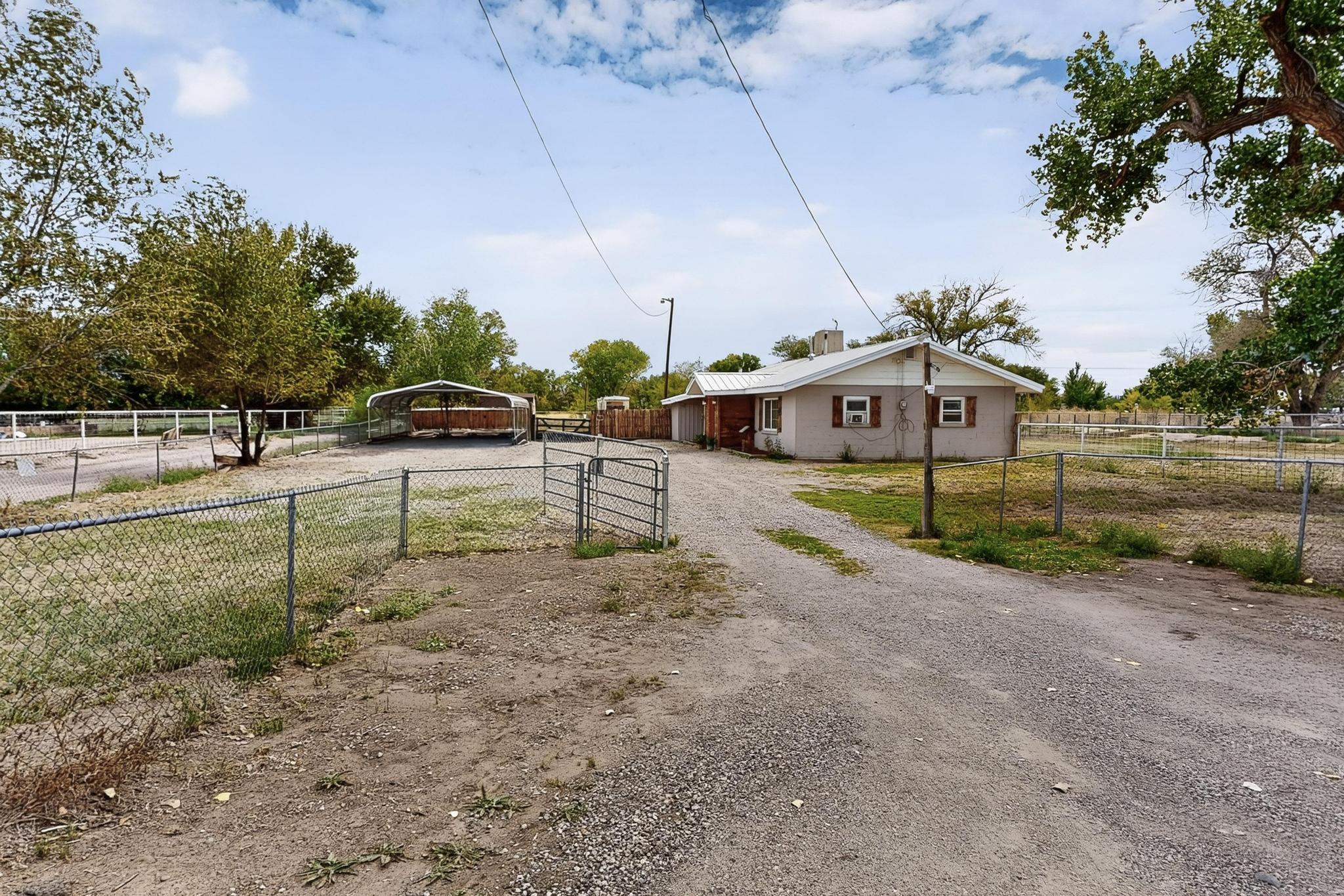 707 JARALES Road