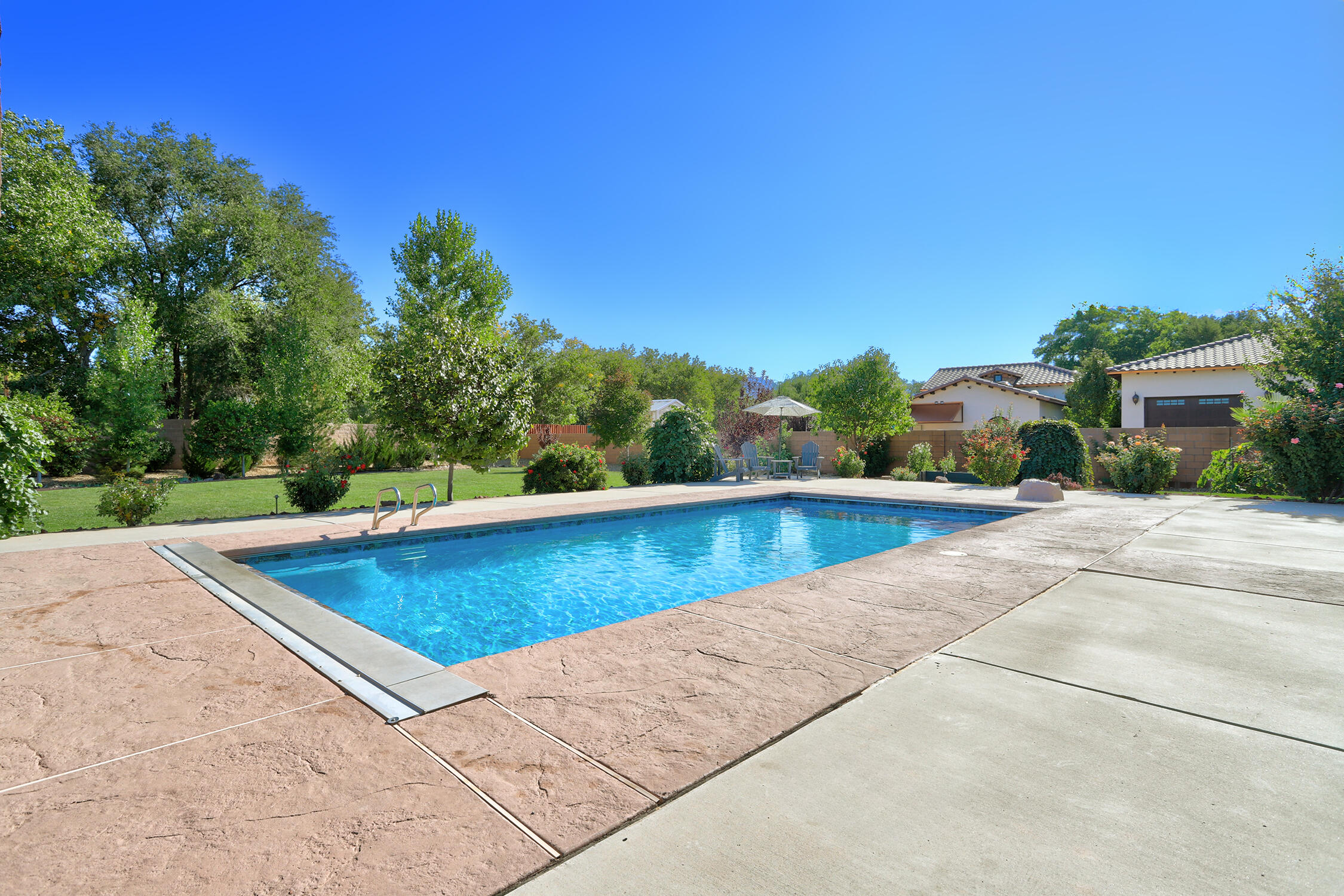 509 ROHAN Road NW