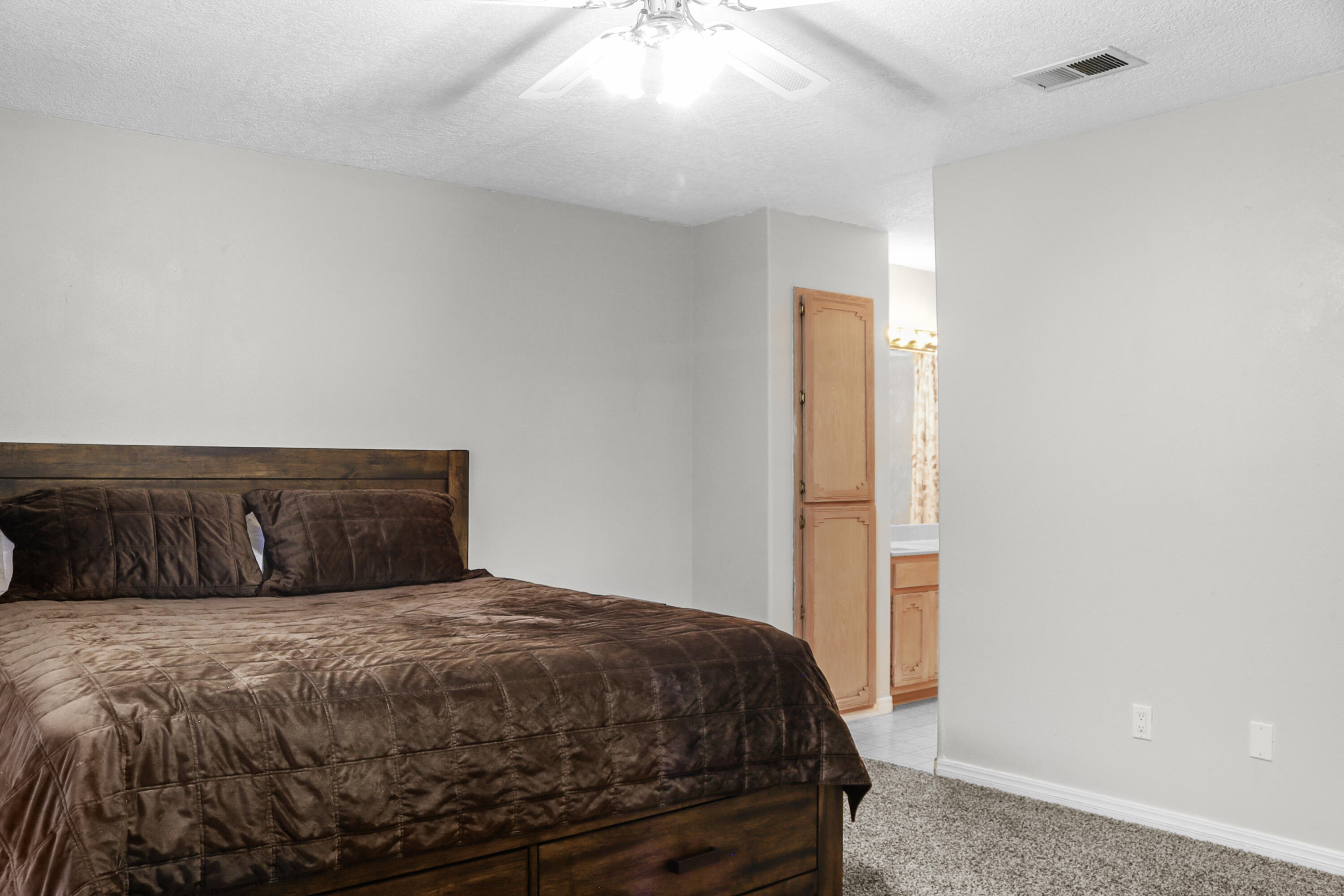 6535 TIERRA PRIETA Avenue NW