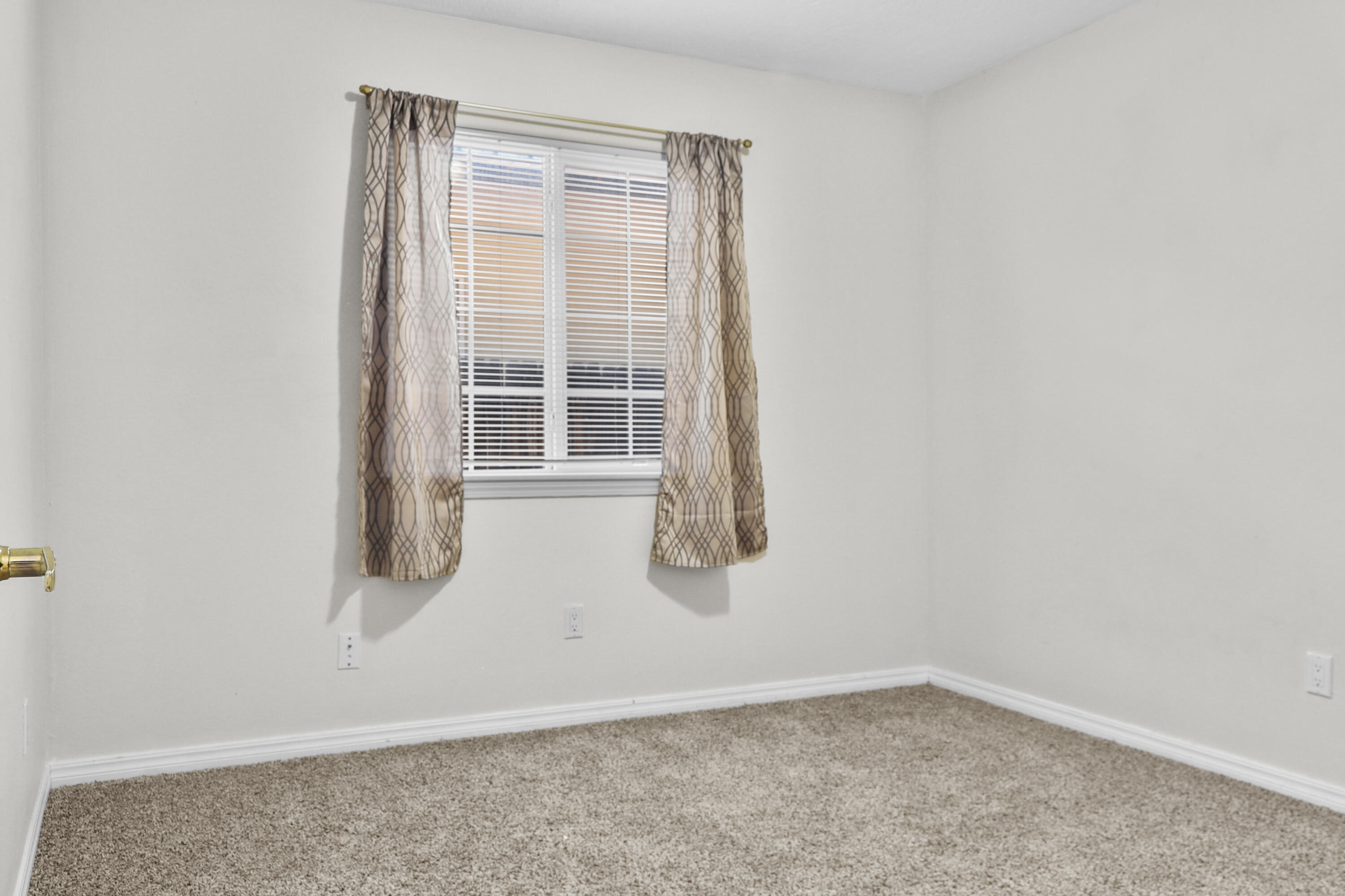 6535 TIERRA PRIETA Avenue NW