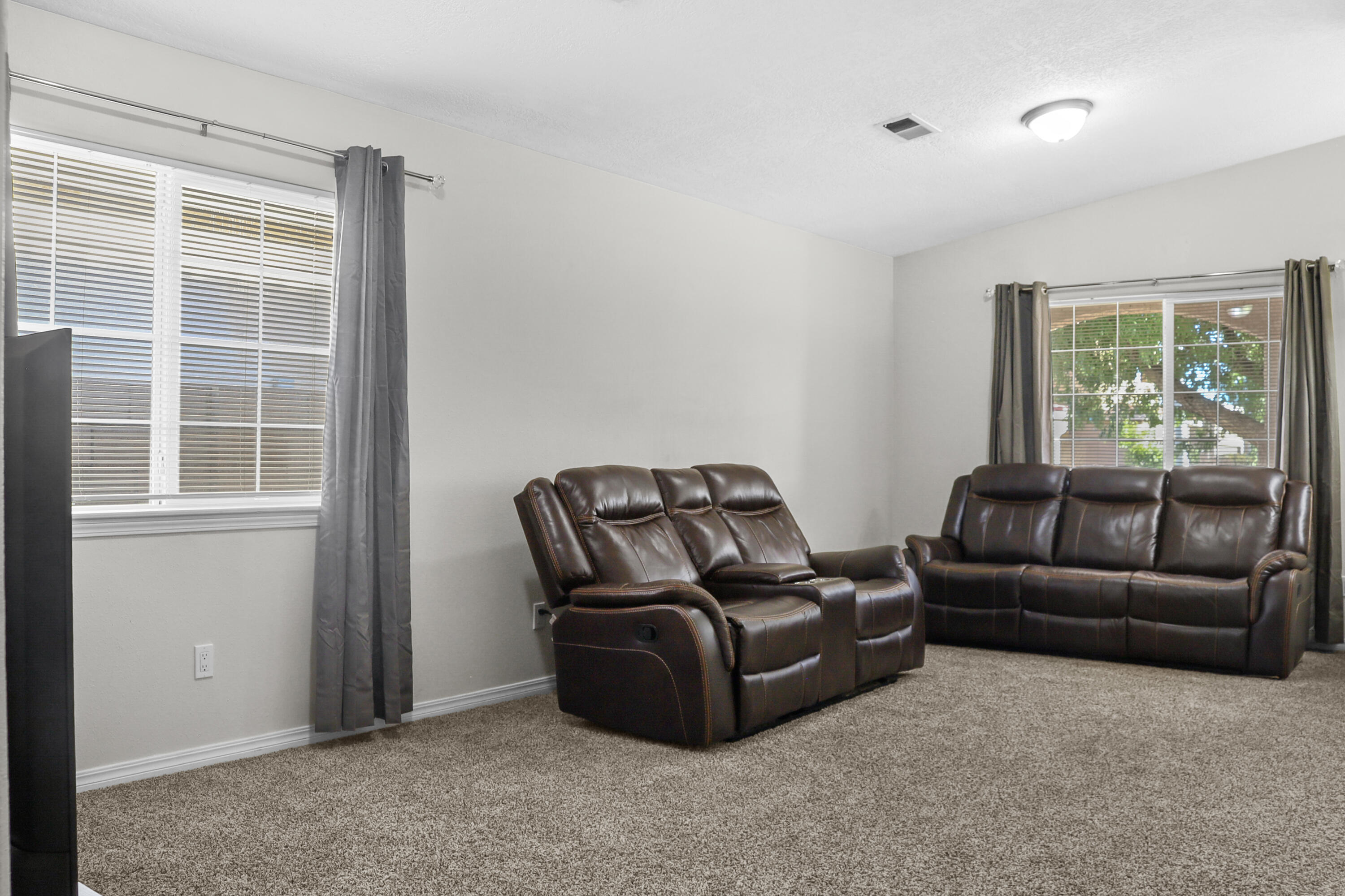 6535 TIERRA PRIETA Avenue NW