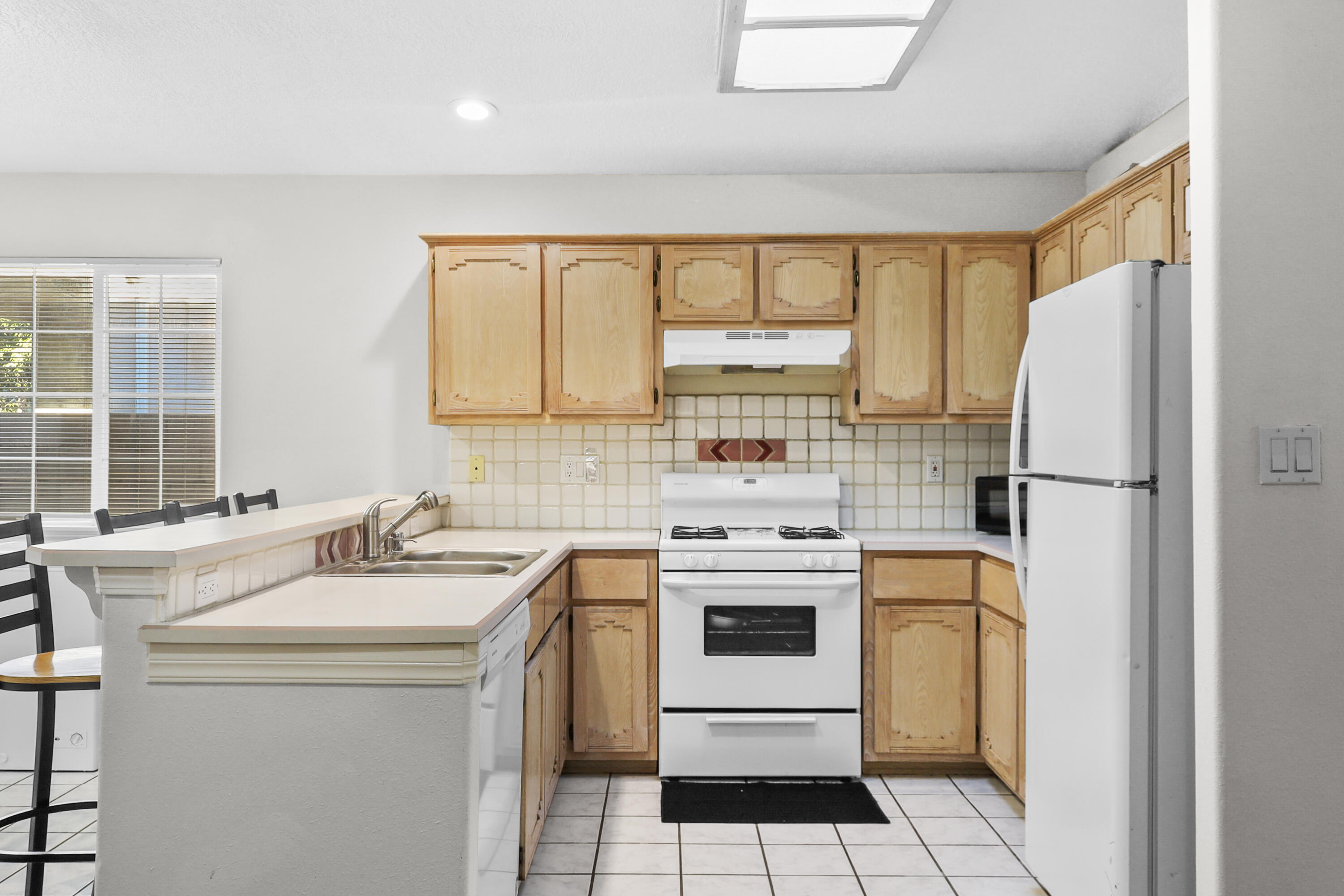 6535 TIERRA PRIETA Avenue NW