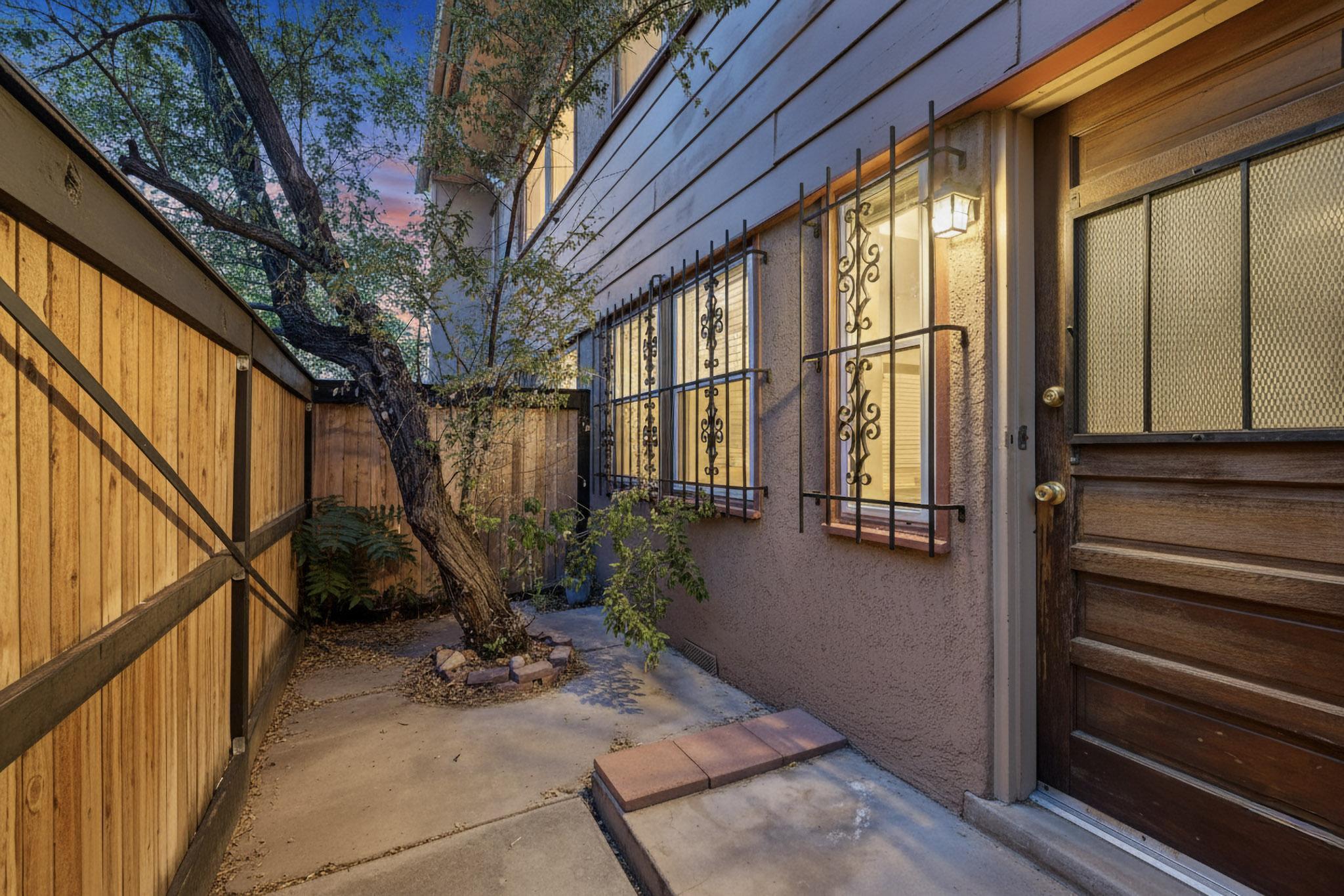 1405 SAN CARLOS Road SW 10