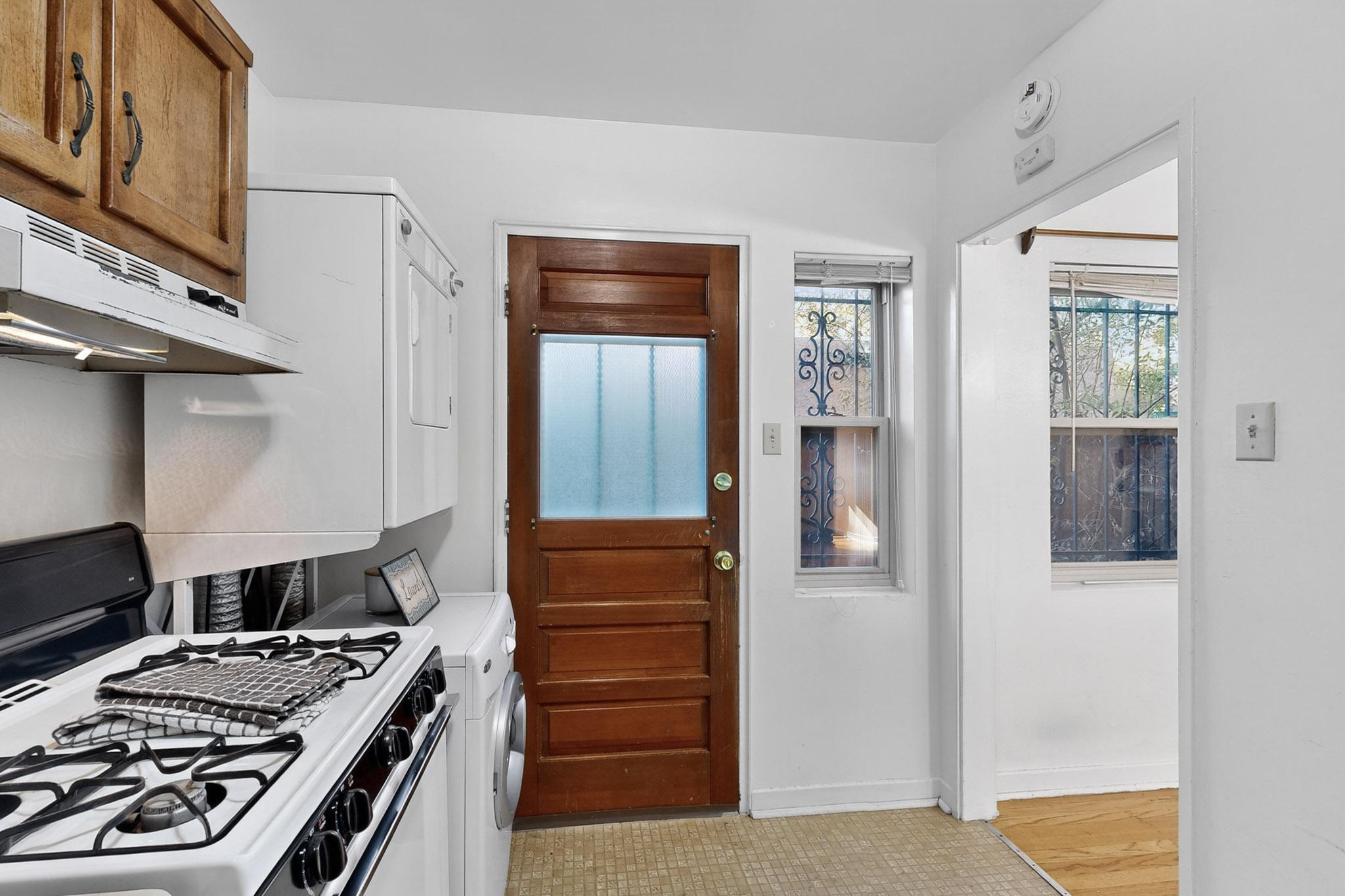 1405 SAN CARLOS Road SW 10