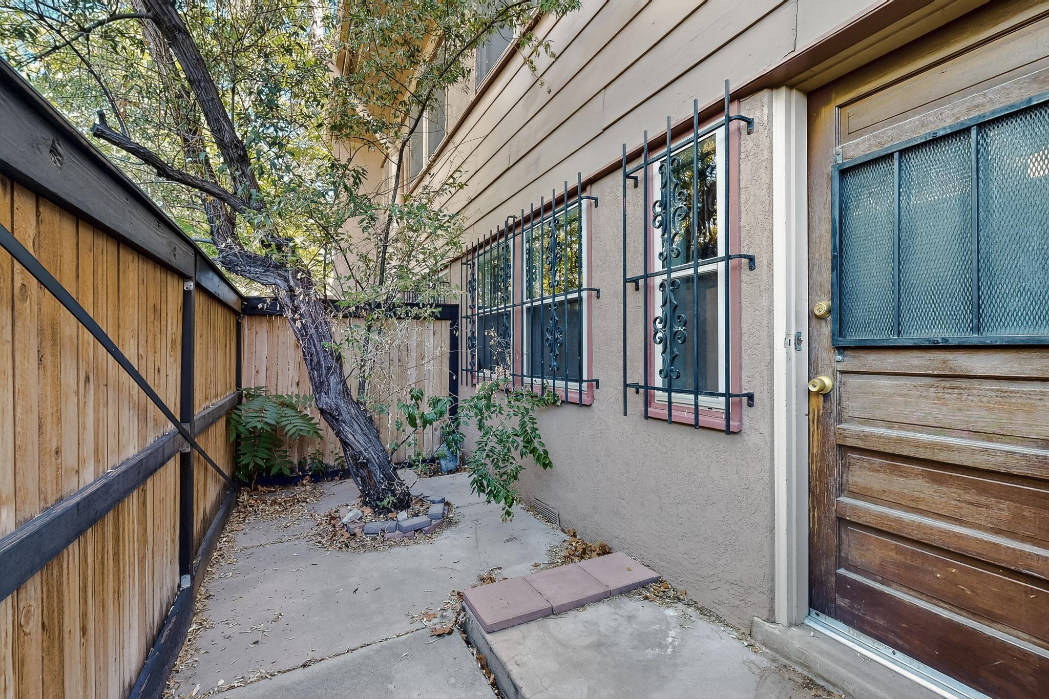 1405 SAN CARLOS Road SW 10