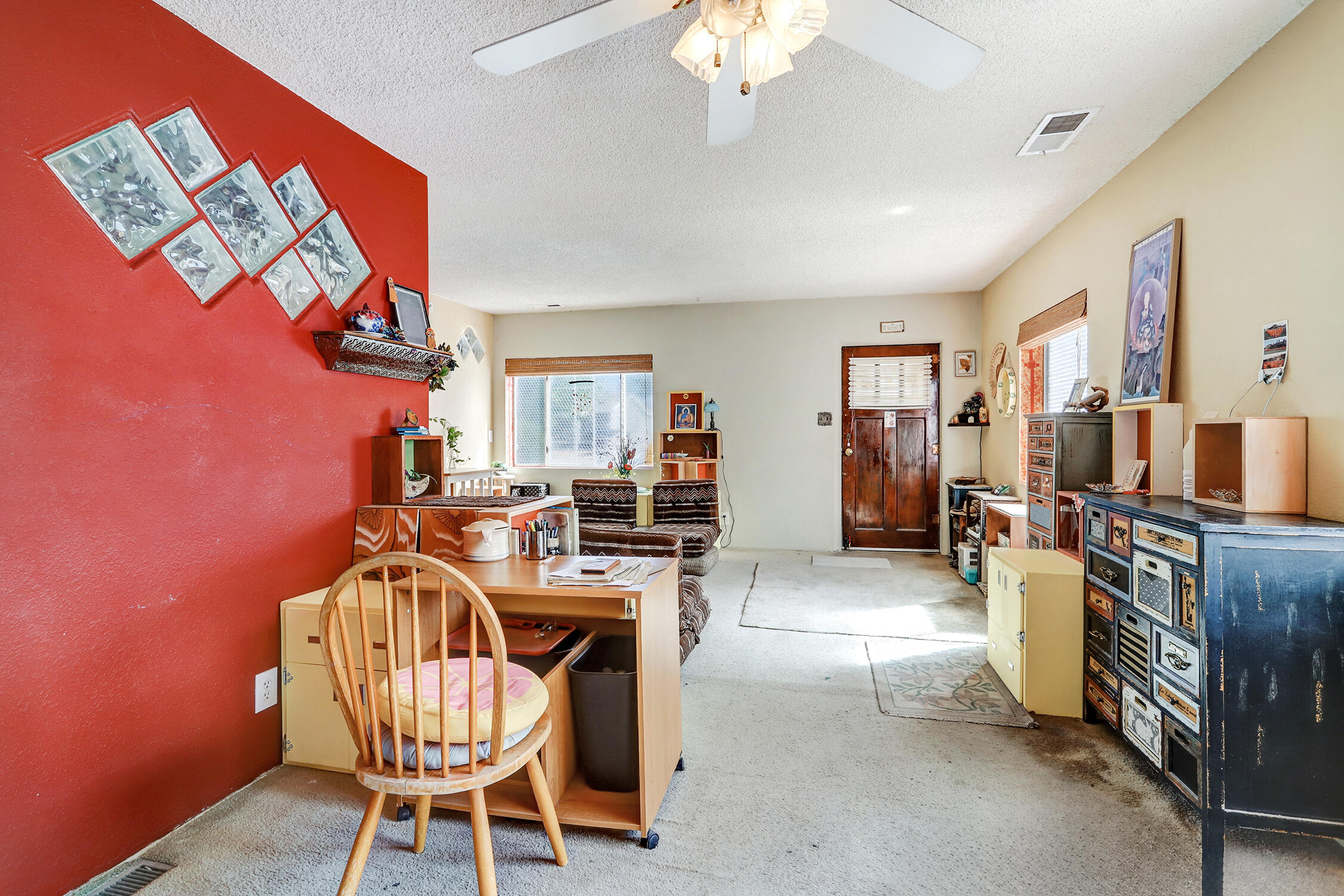 335 ALCAZAR Street NE