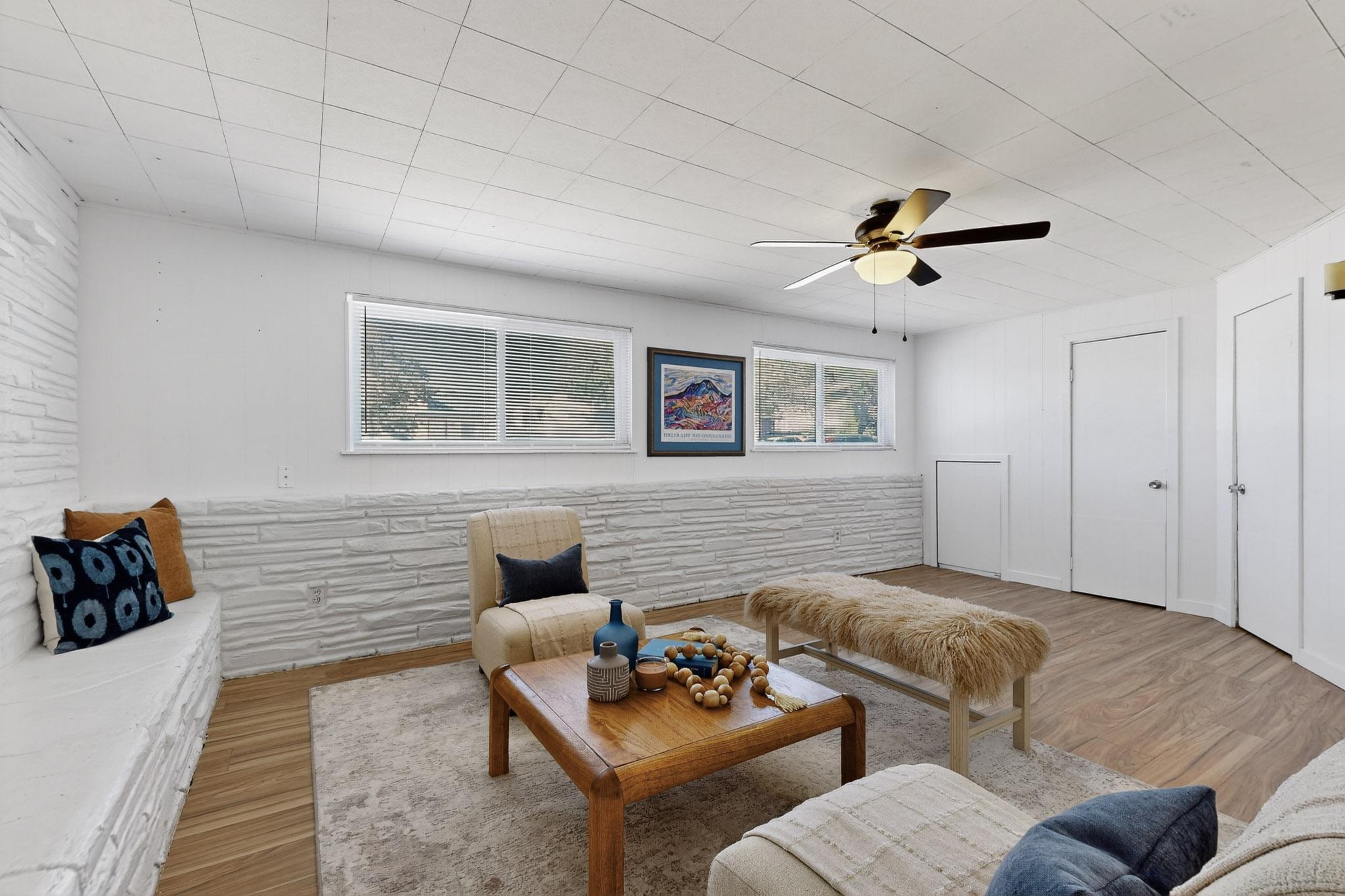 2904 June Street NE
