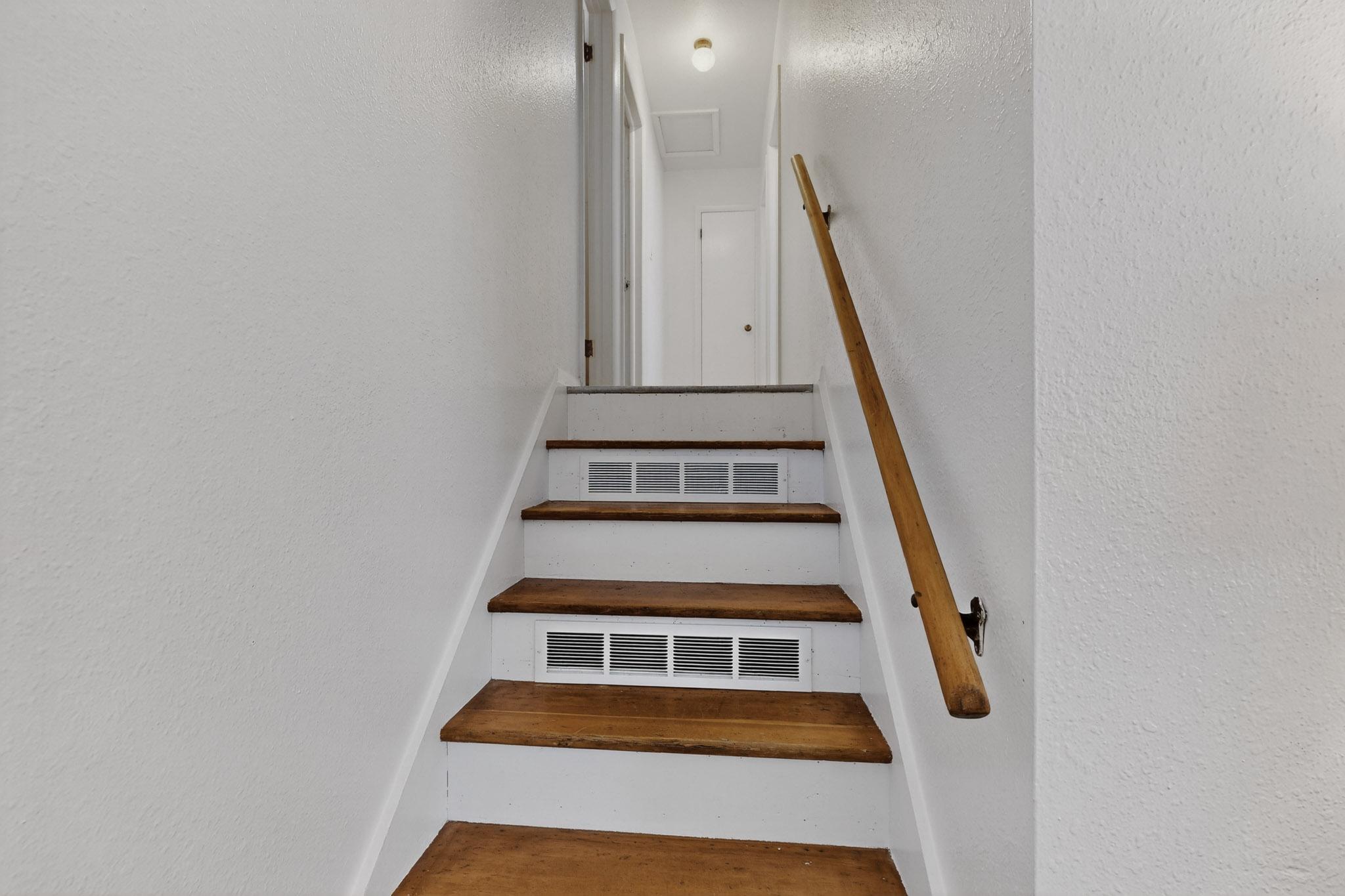 2904 June Street NE