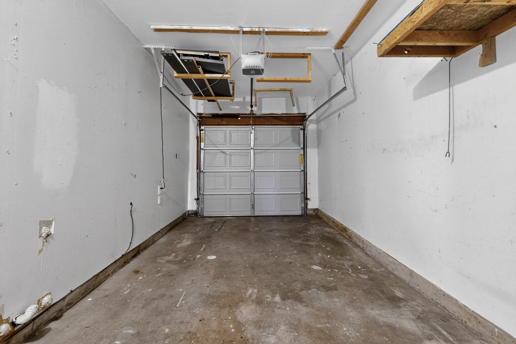 2904 June Street NE