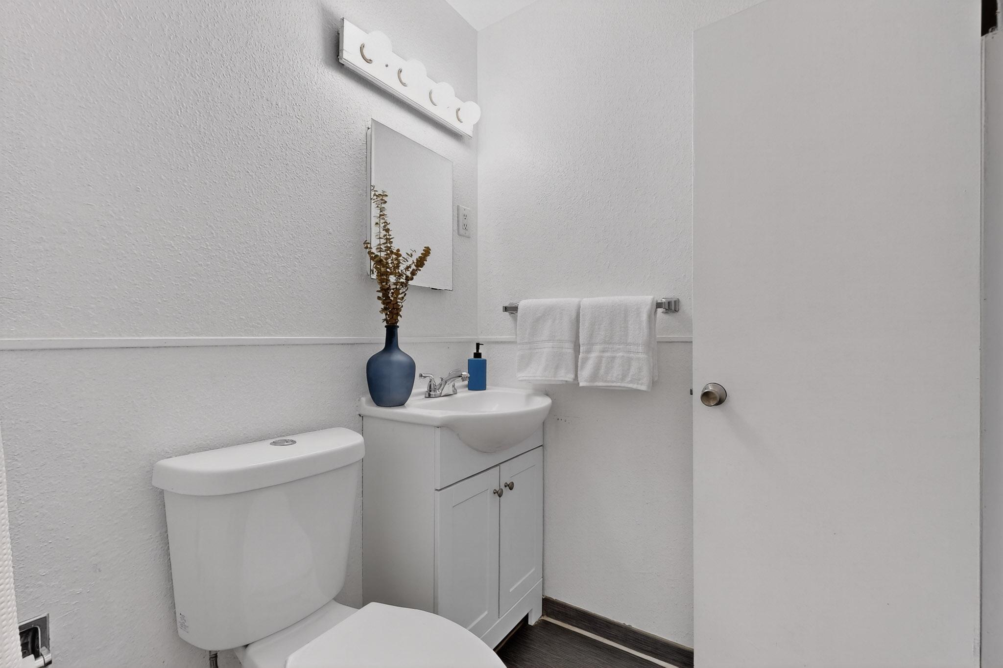2904 June Street NE