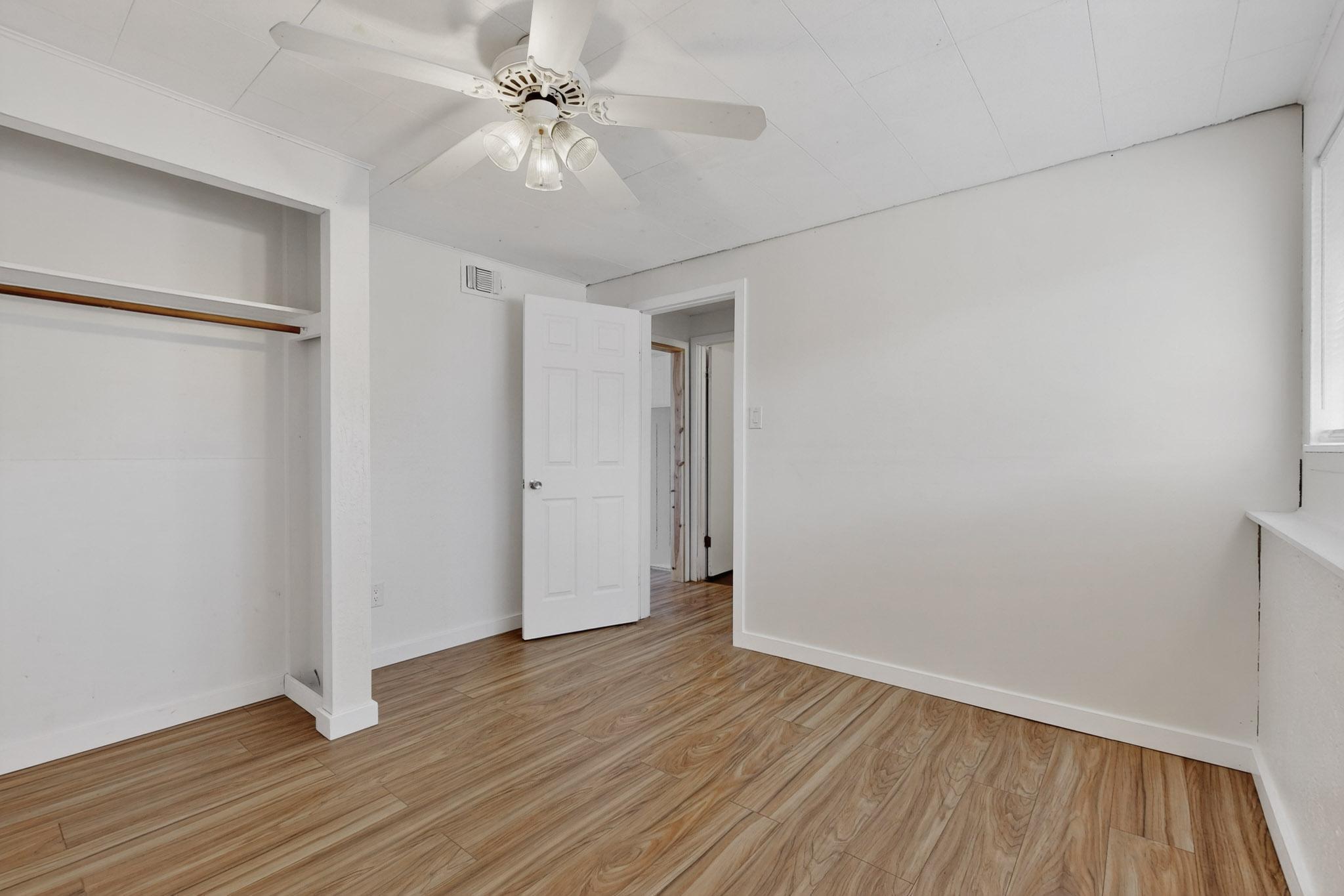 2904 June Street NE