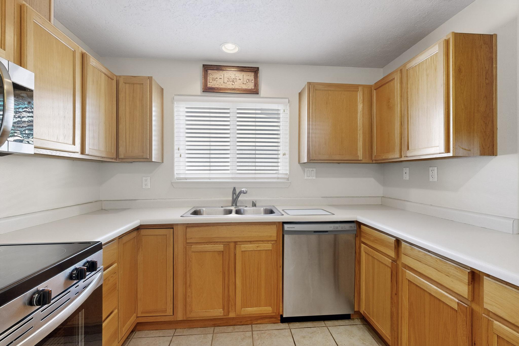 9300 GUTIERREZ Road NE