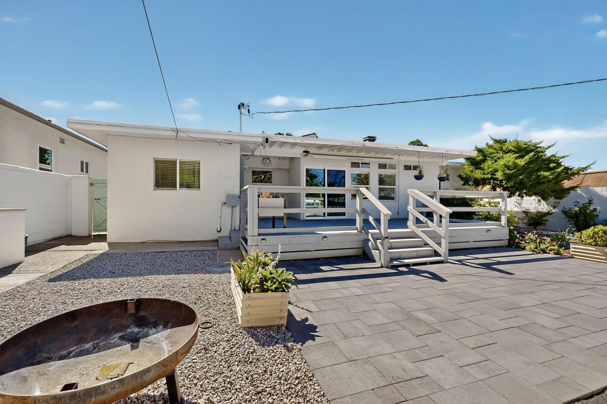 5109 ROYENE Avenue NE