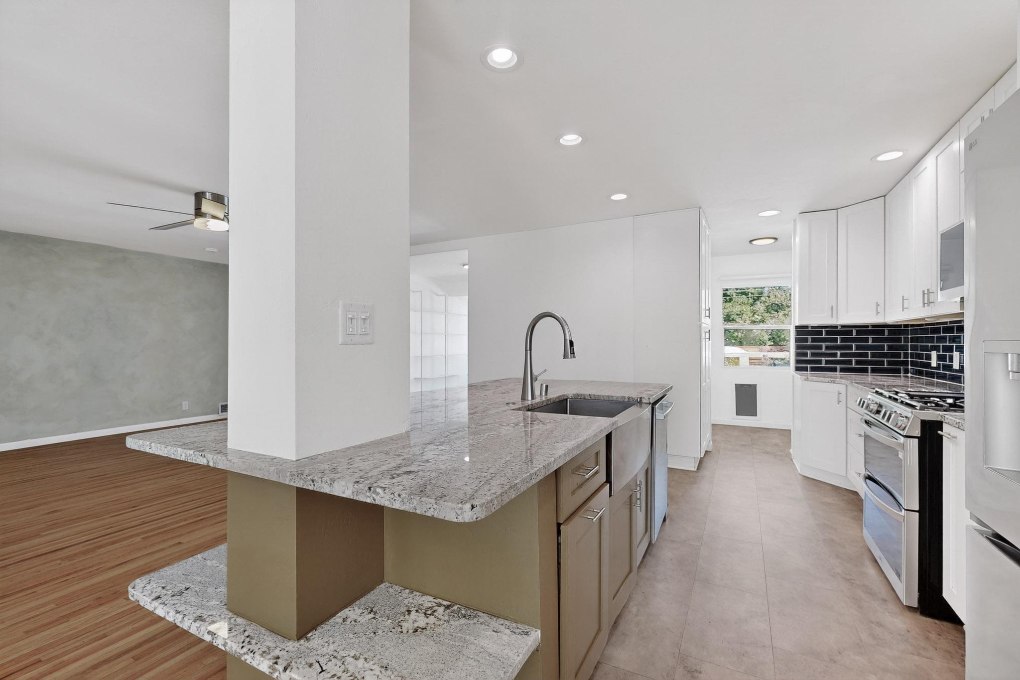 5109 ROYENE Avenue NE