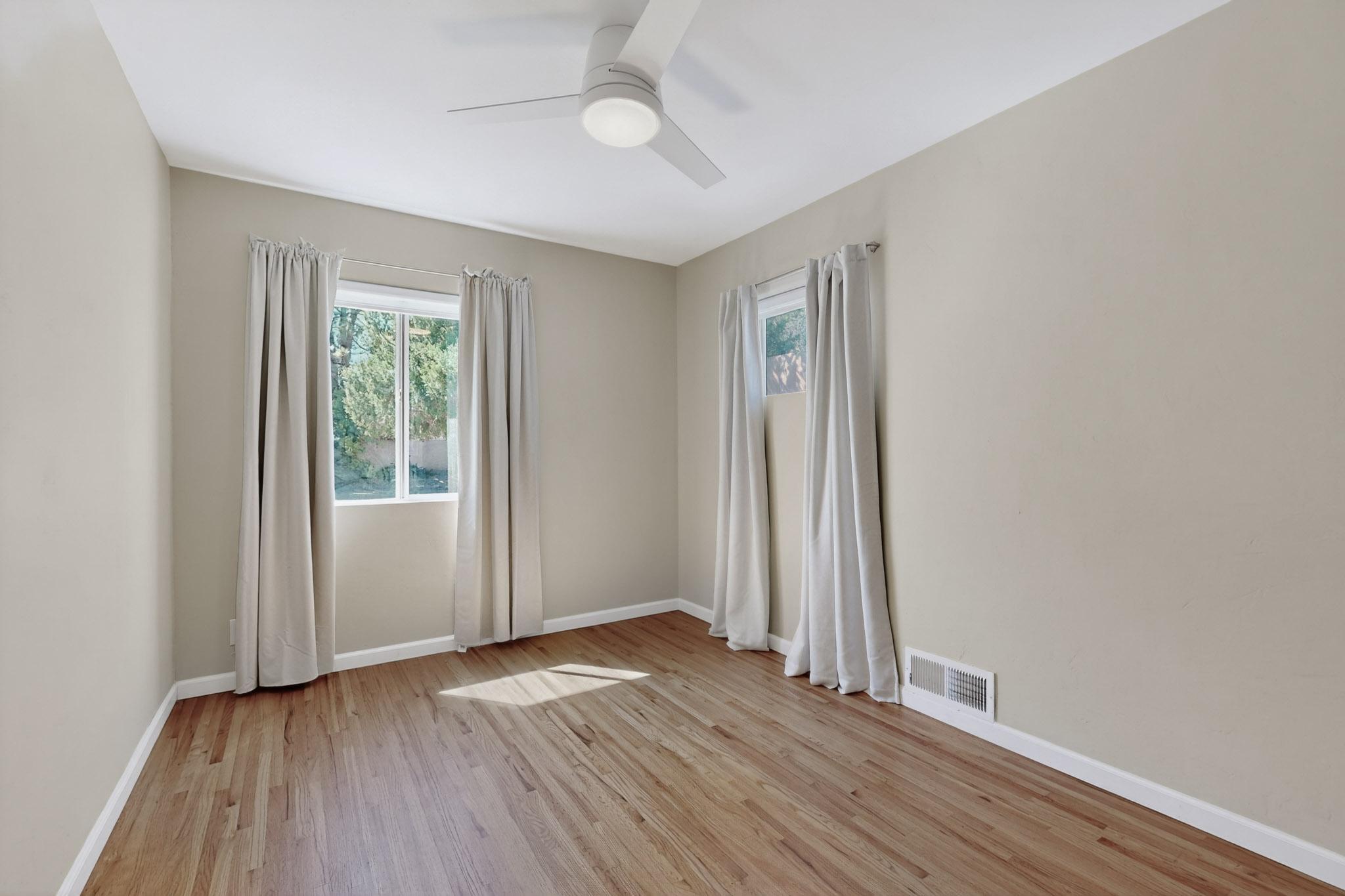 5109 ROYENE Avenue NE