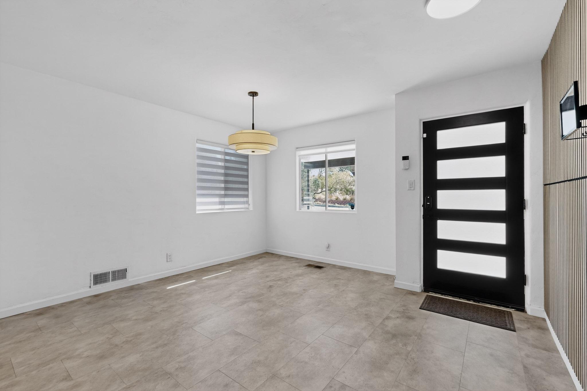 5109 ROYENE Avenue NE