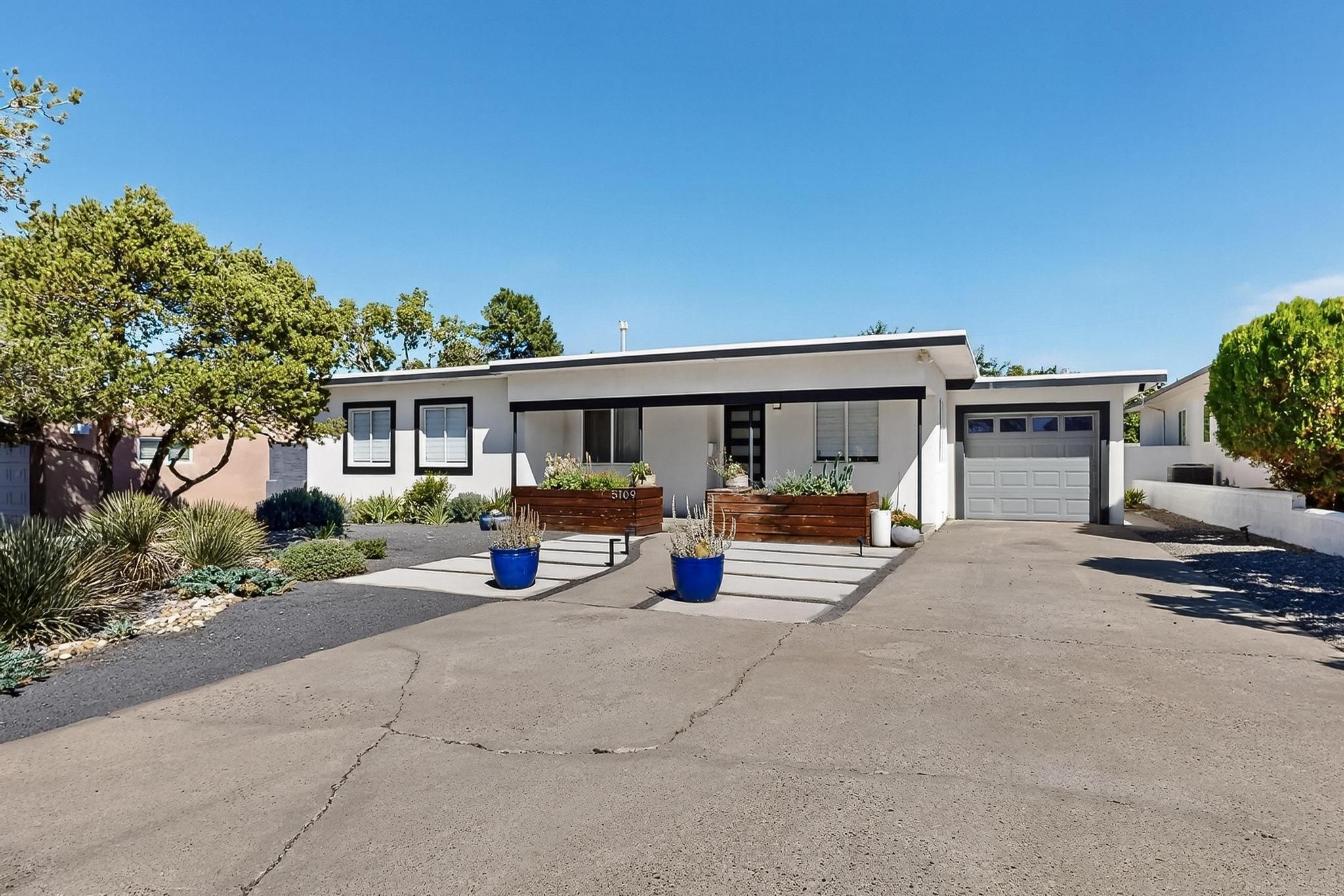 5109 ROYENE Avenue NE