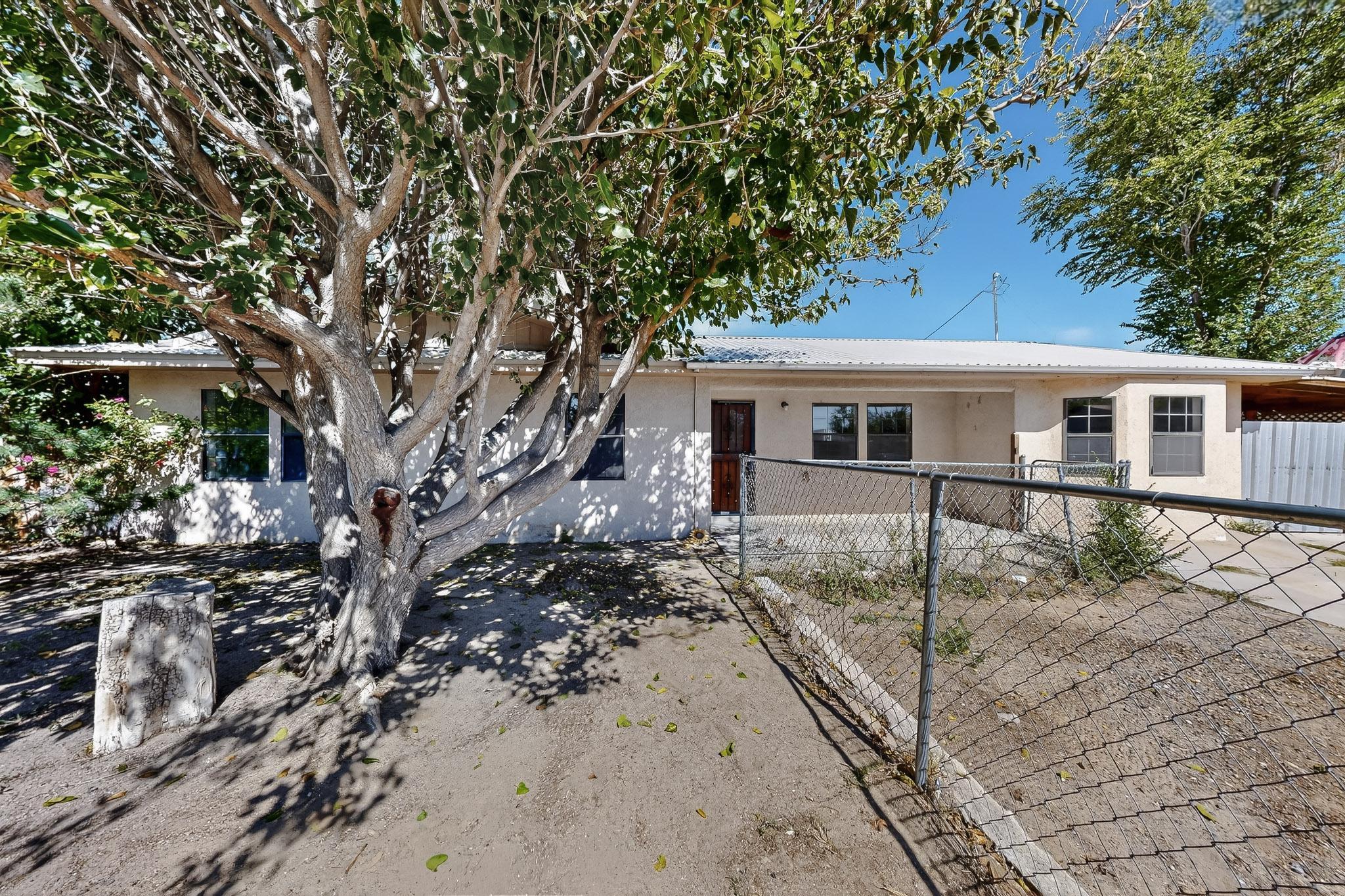 1212 DIDIER Avenue