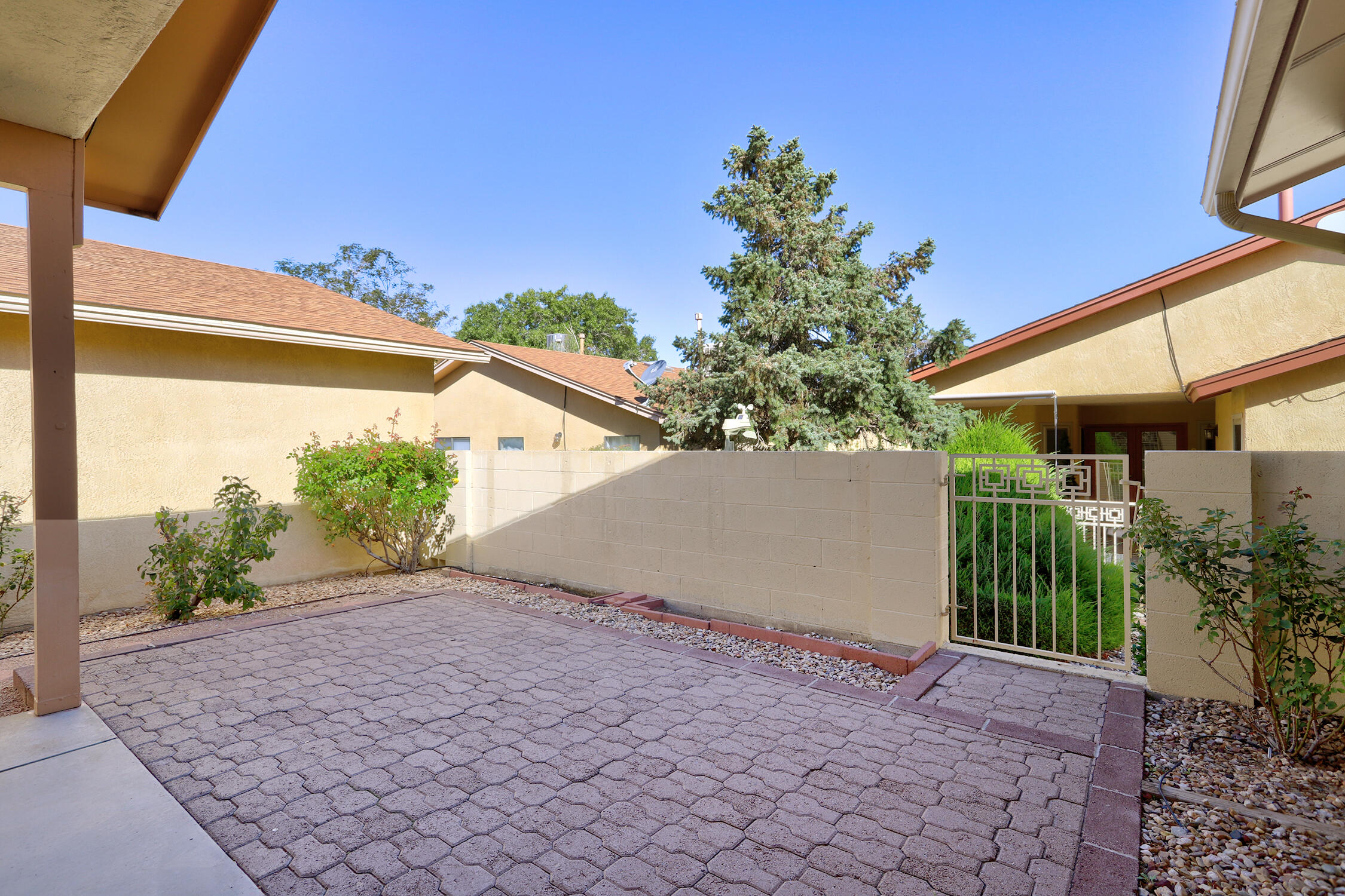 10817 CENTRAL PARK Drive NE