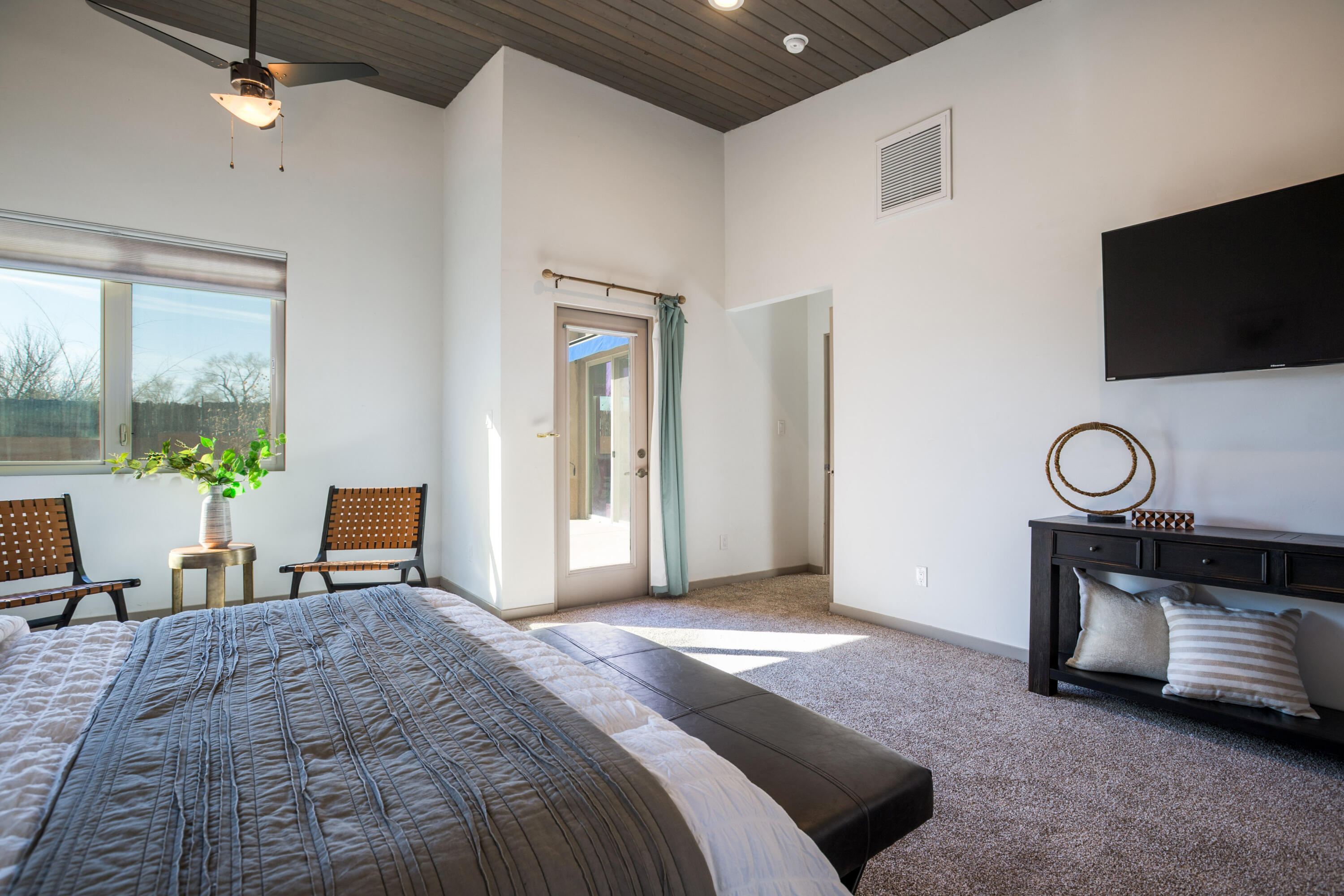 4842 Guadalupe Trail NW C