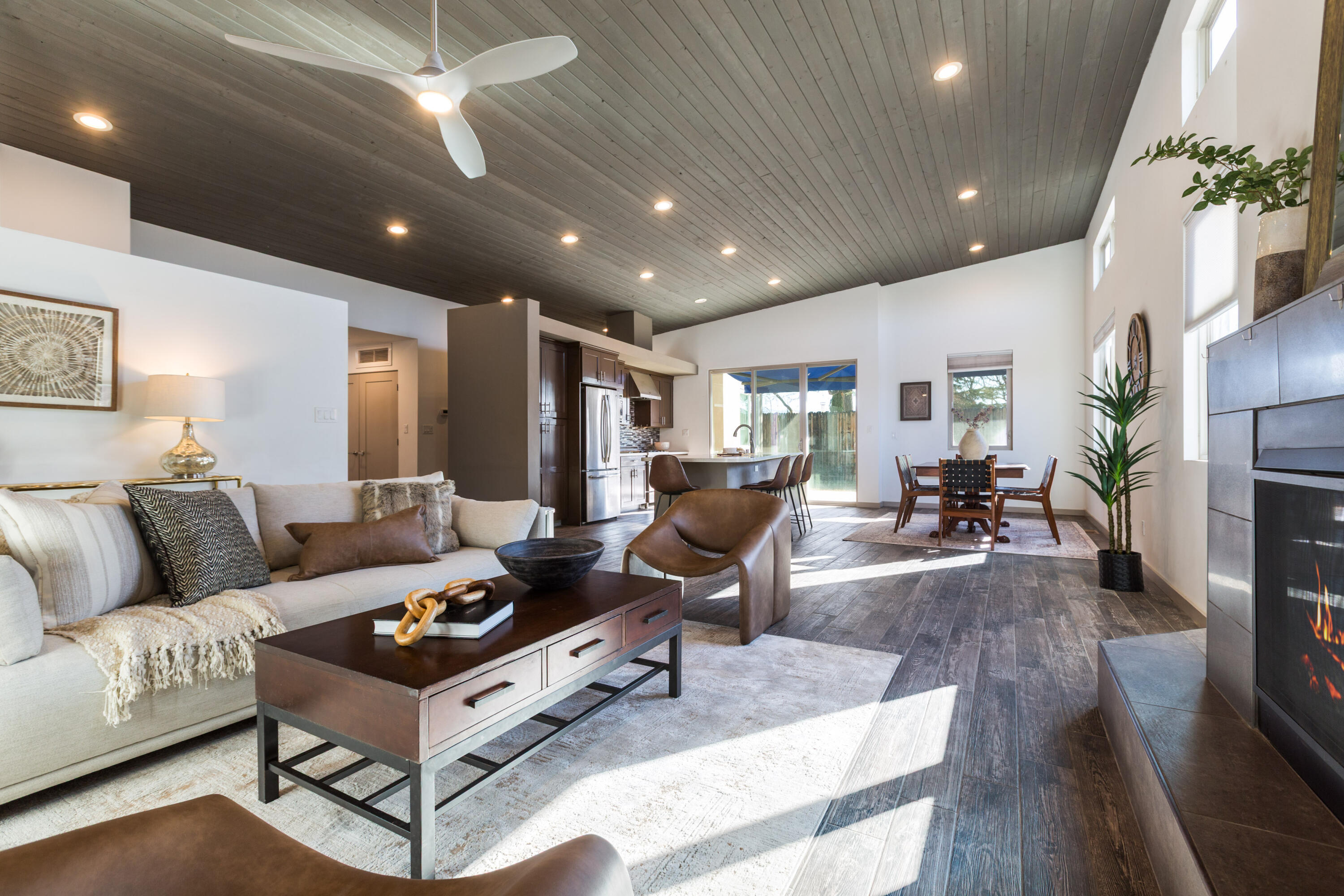 4842 Guadalupe Trail NW C