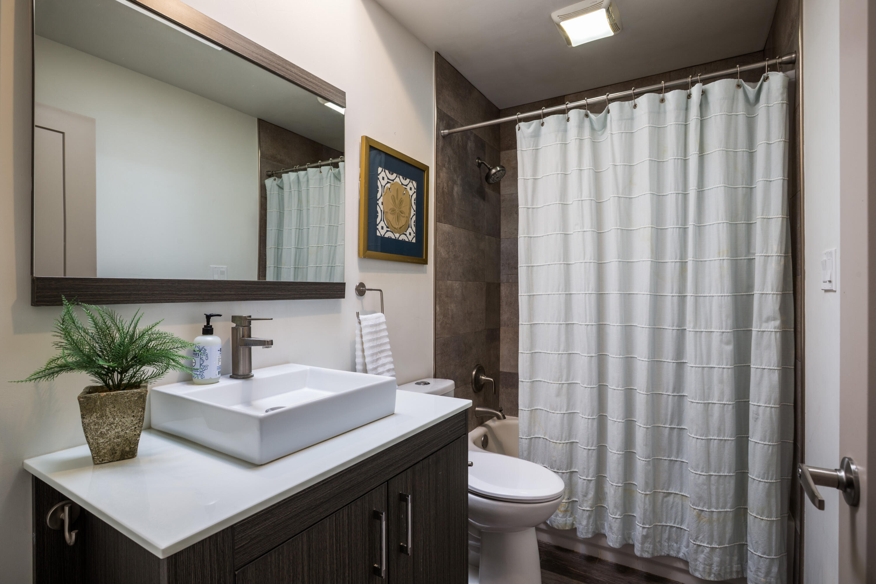 4842 Guadalupe Trail NW C