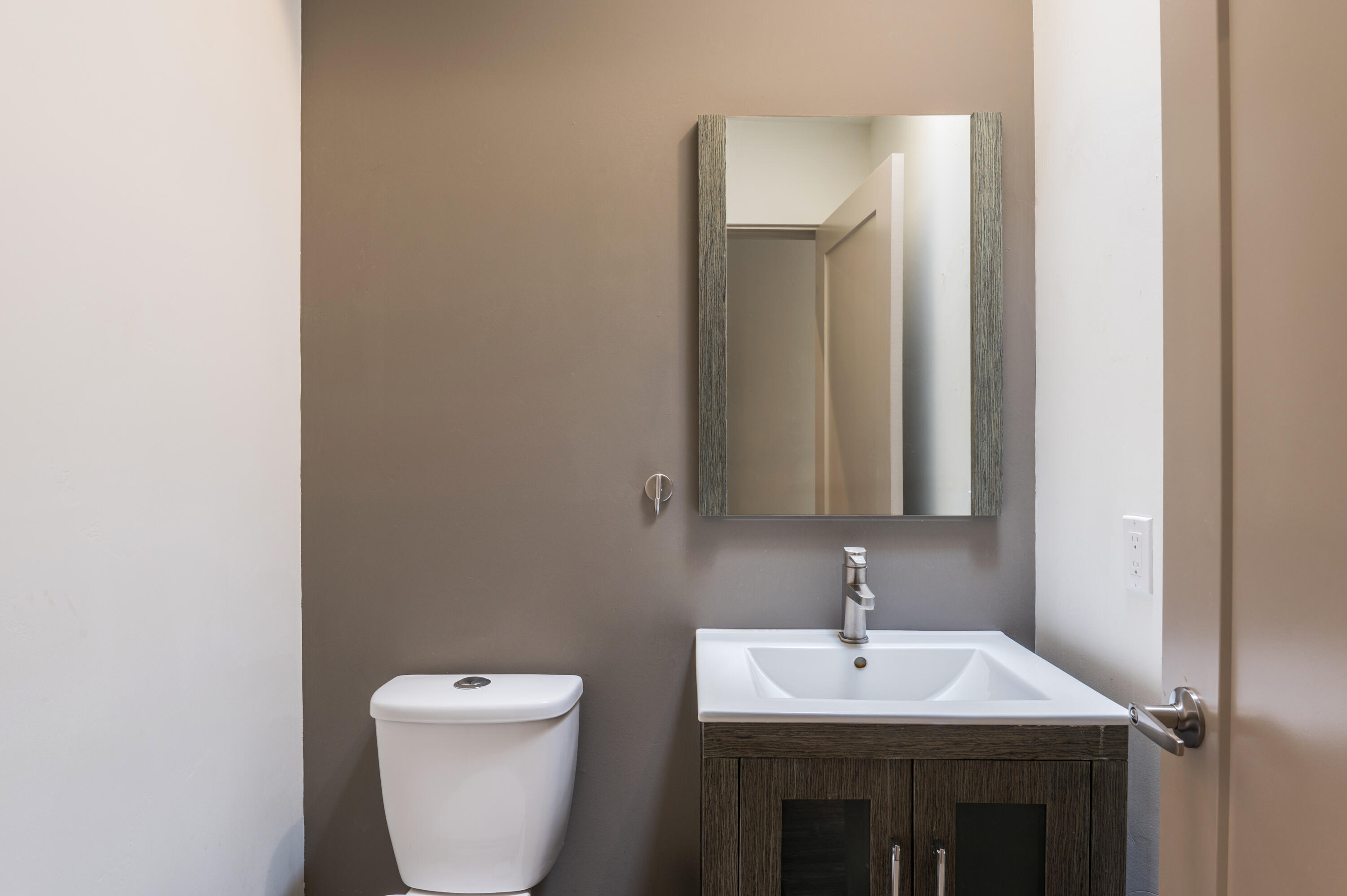 4842 Guadalupe Trail NW C