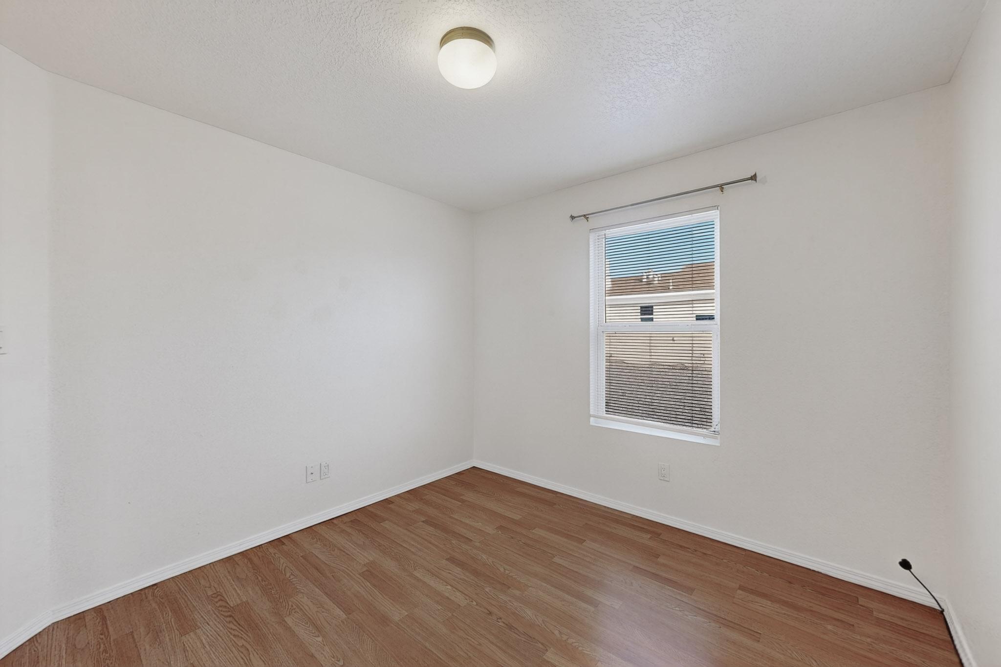 134 OAKWOOD Court SW