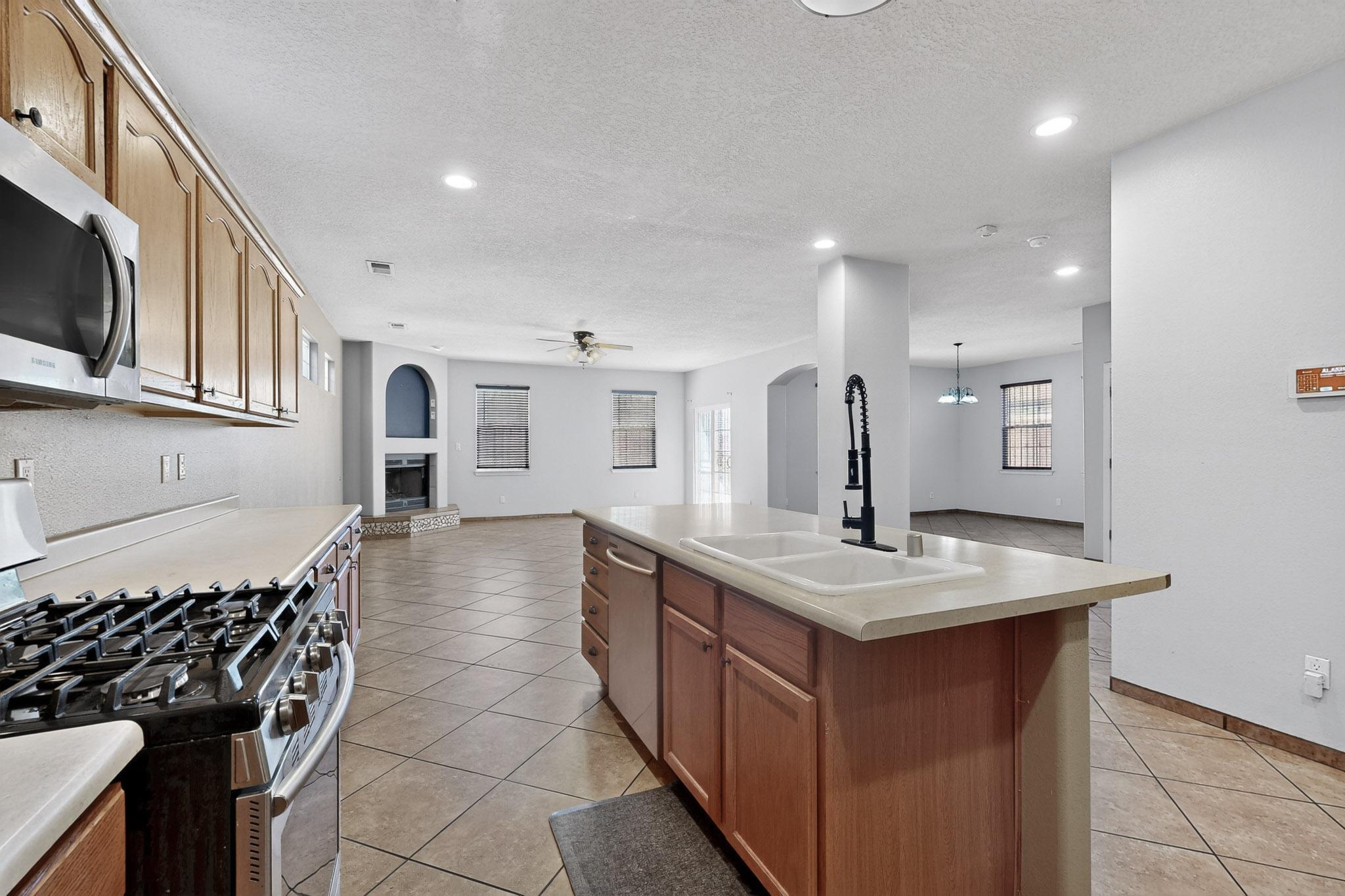 1508 ROSEWOOD Avenue NW