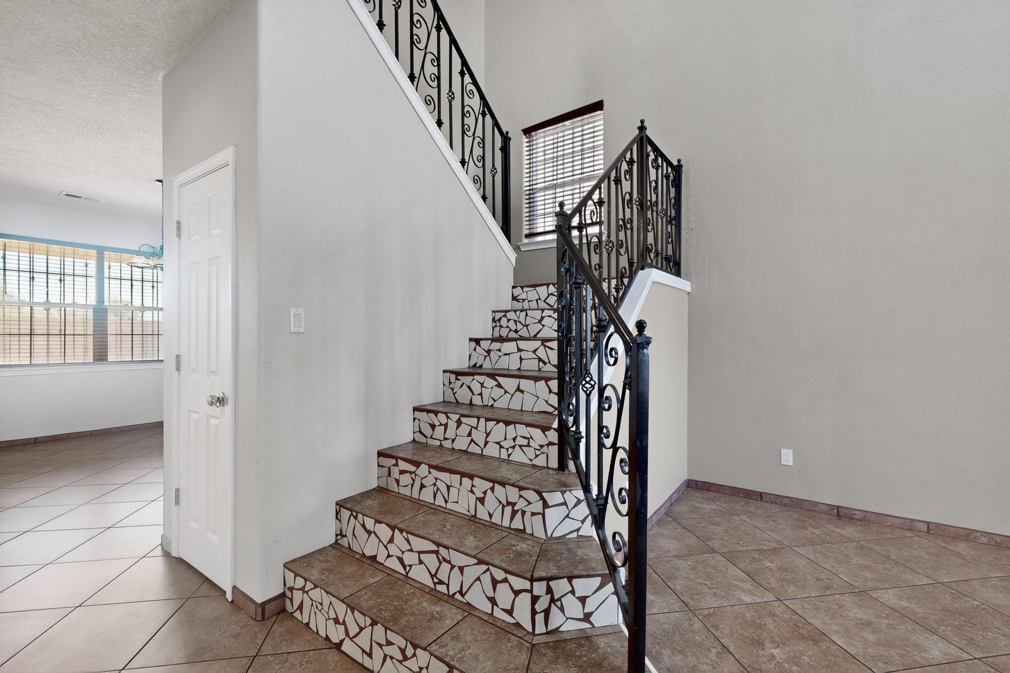 1508 ROSEWOOD Avenue NW